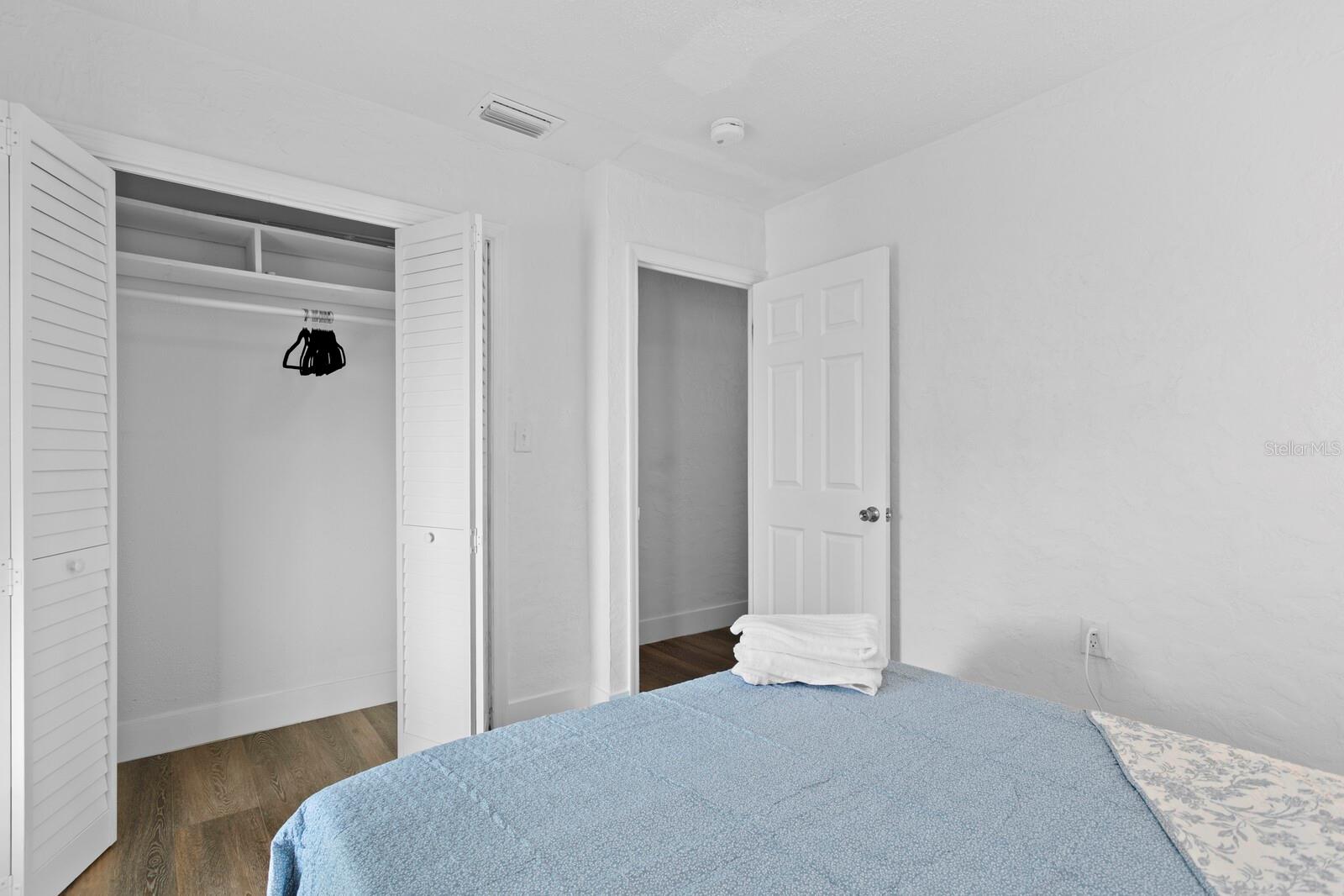 Image 20 of 23 For 13304 2nd Street E S