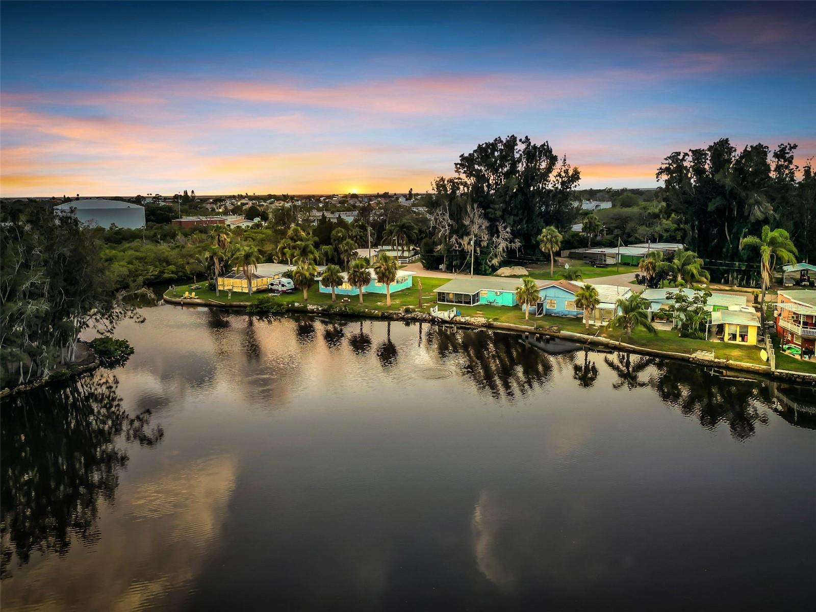 Image 2 of 8 For 4915 South Road