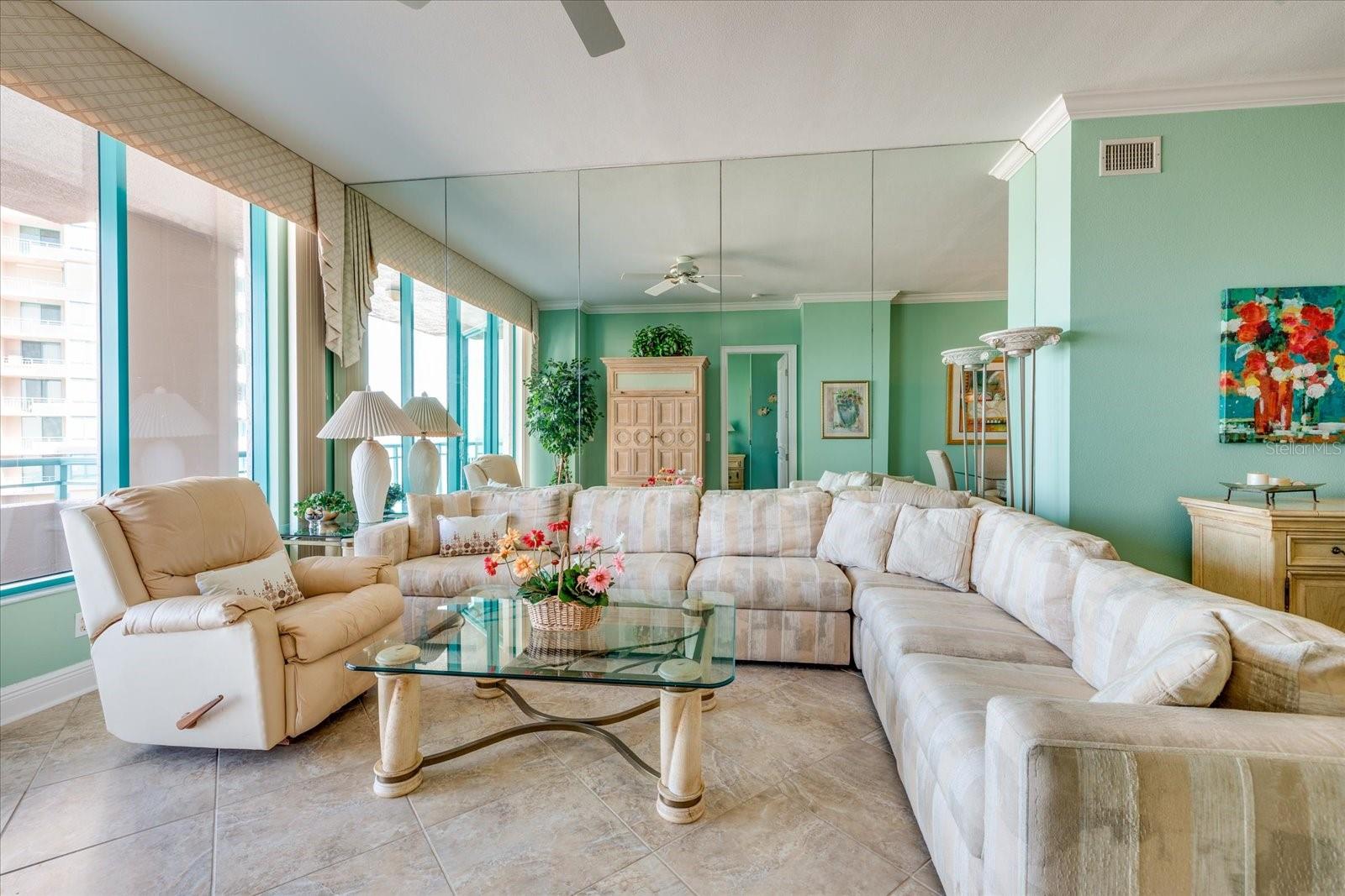 Image 14 of 74 For 1560 Gulf Boulevard 604