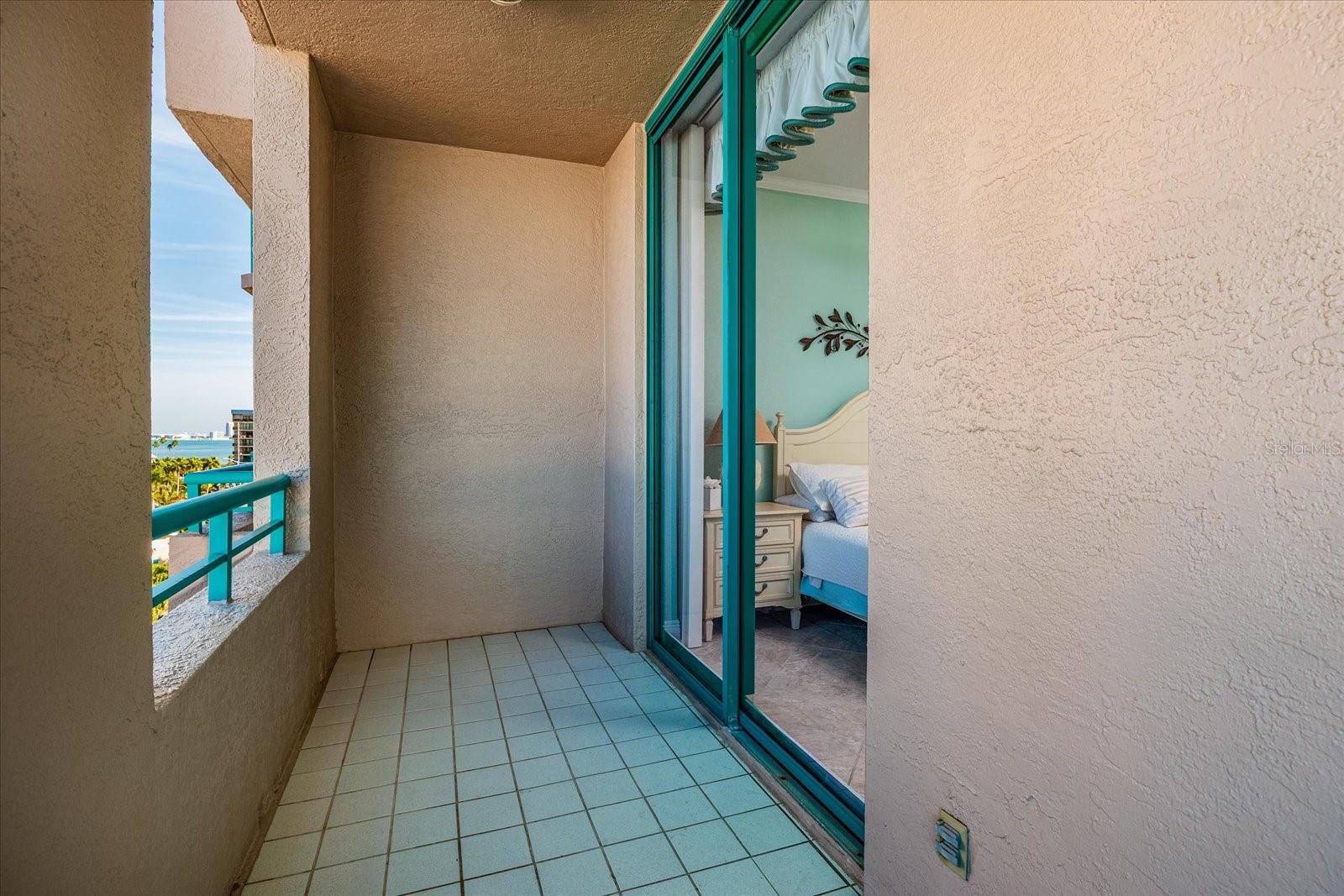 Image 26 of 74 For 1560 Gulf Boulevard 604