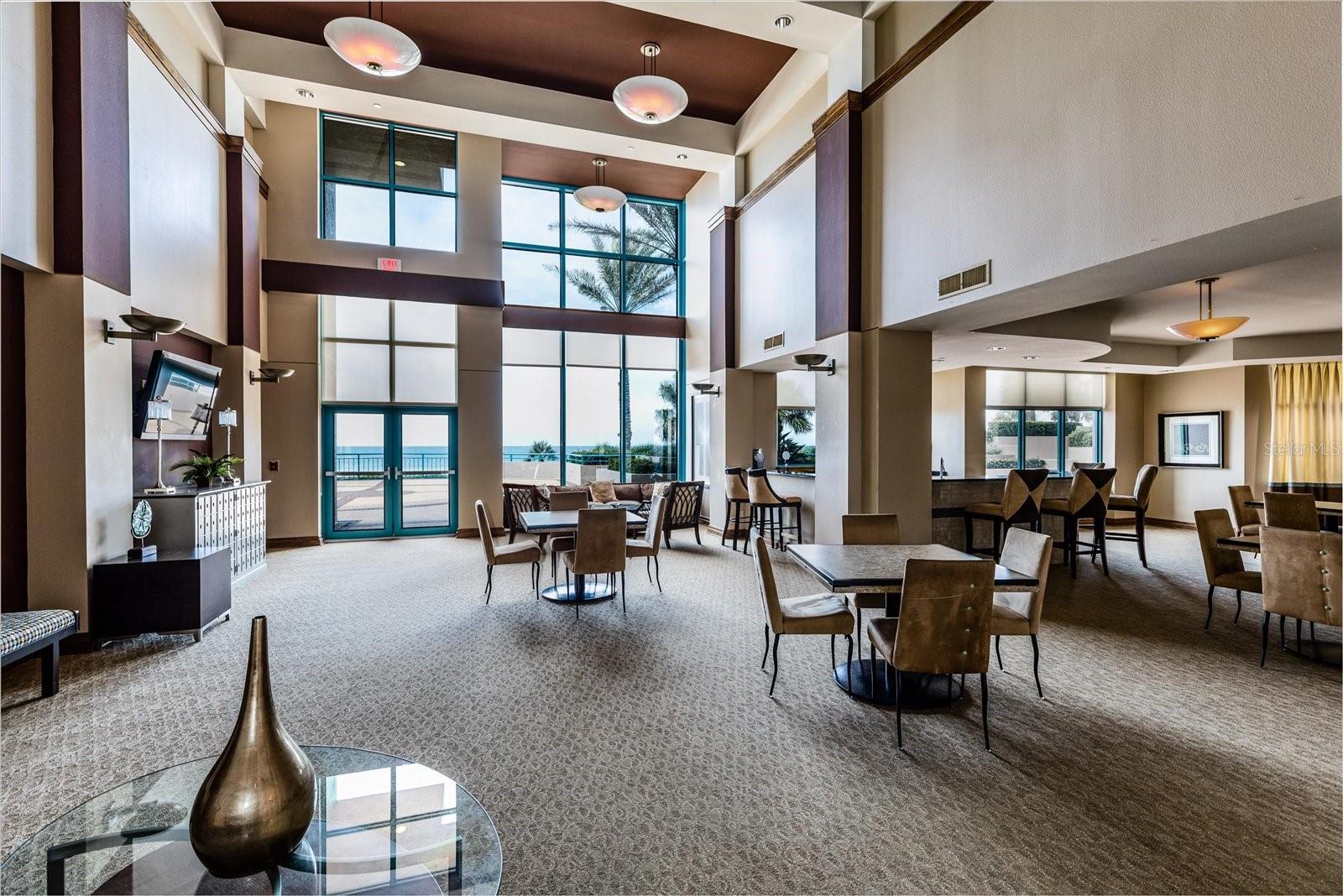 Image 31 of 74 For 1560 Gulf Boulevard 604