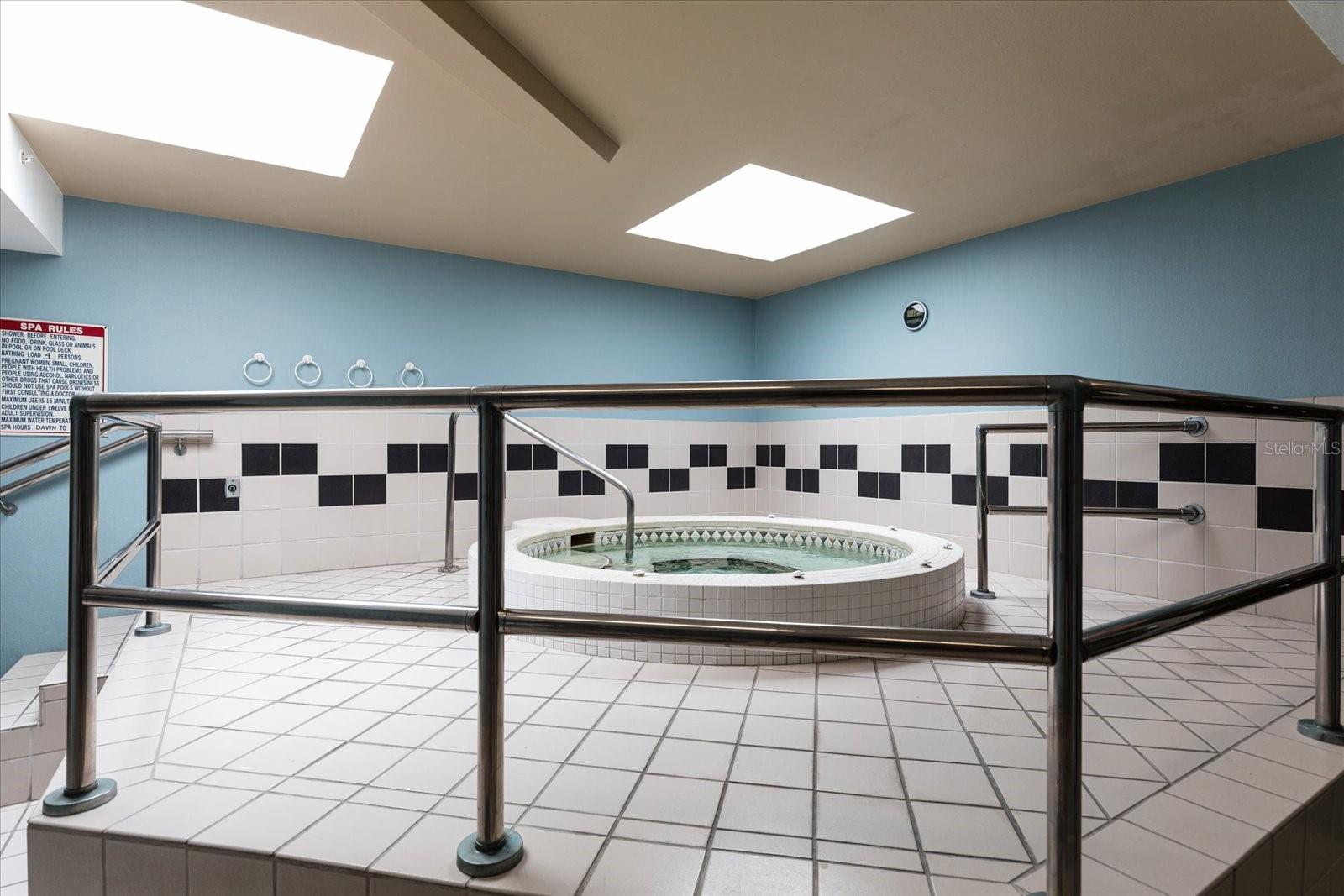 Image 38 of 74 For 1560 Gulf Boulevard 604