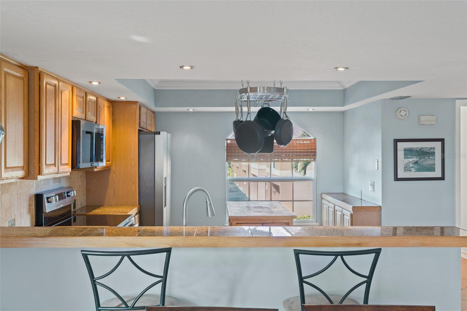 Image 19 of 82 For 637 Pinellas Bayway S 111