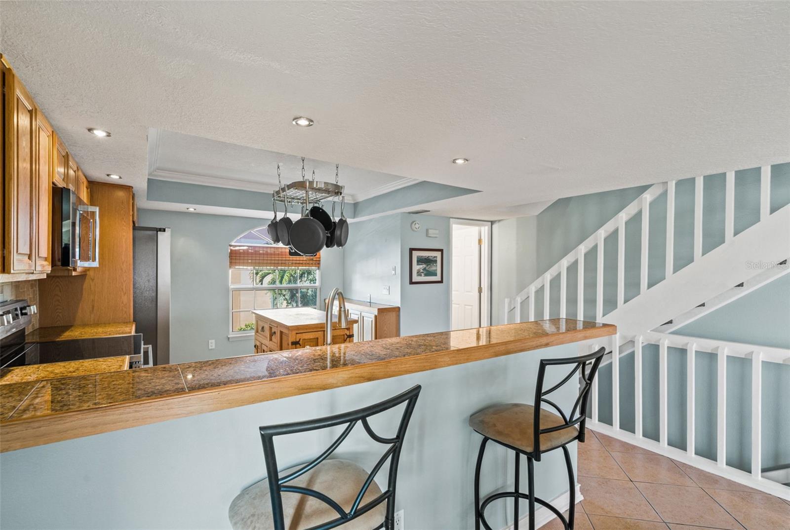 Image 21 of 82 For 637 Pinellas Bayway S 111