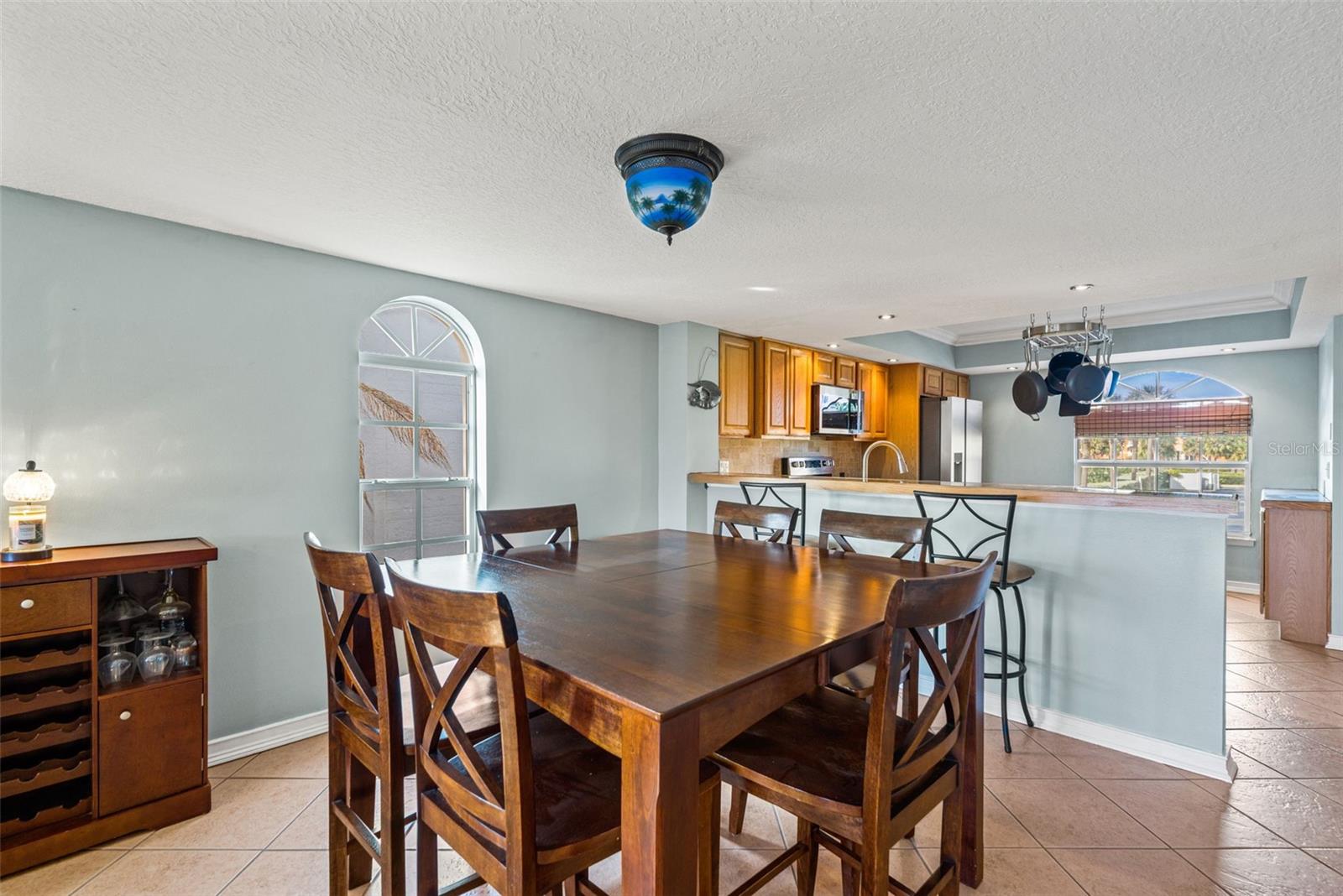 Image 22 of 82 For 637 Pinellas Bayway S 111