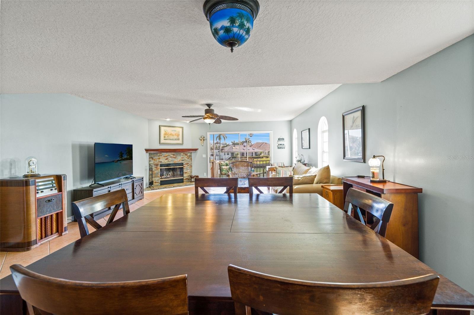 Image 24 of 82 For 637 Pinellas Bayway S 111