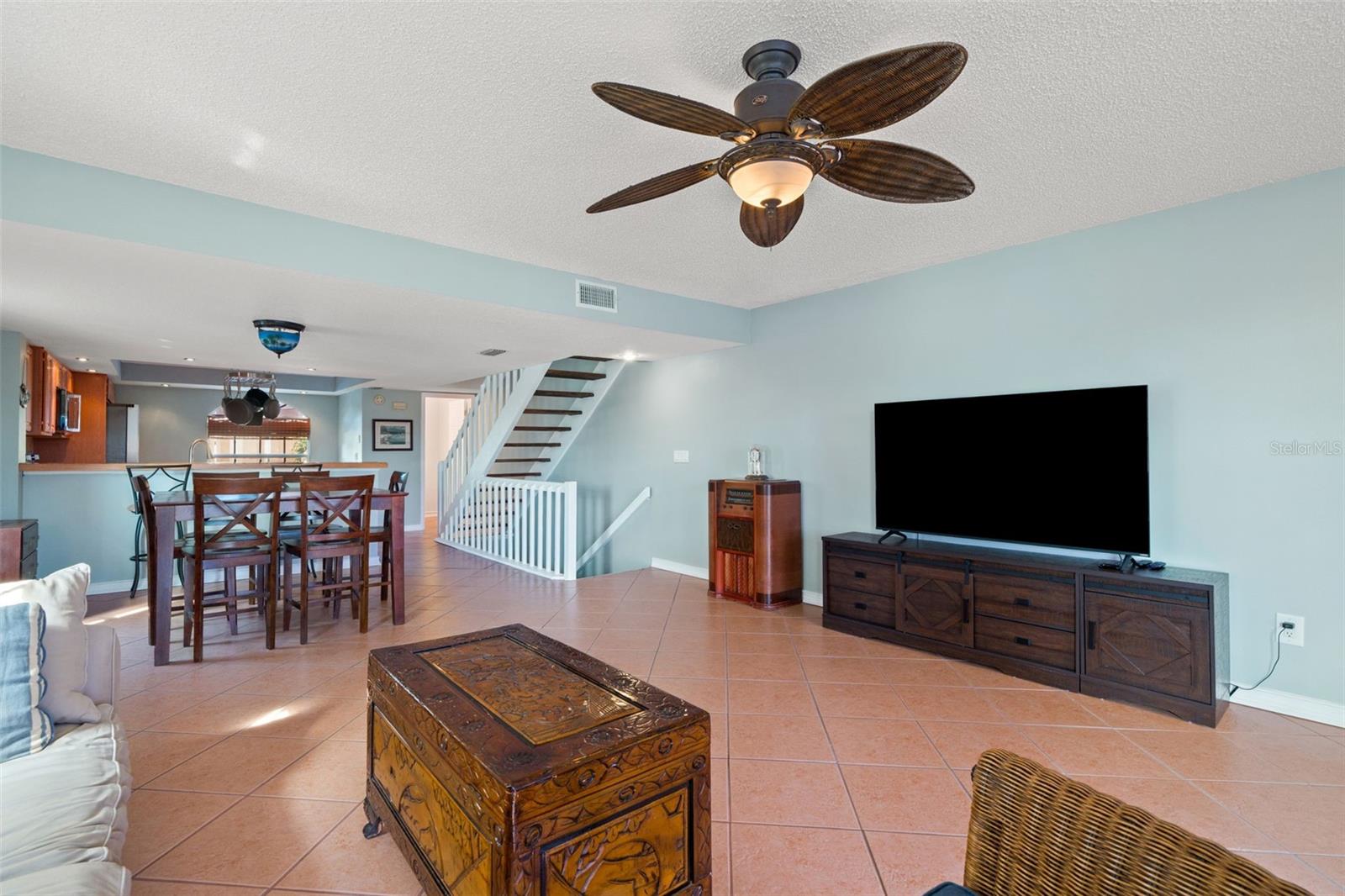 Image 26 of 82 For 637 Pinellas Bayway S 111