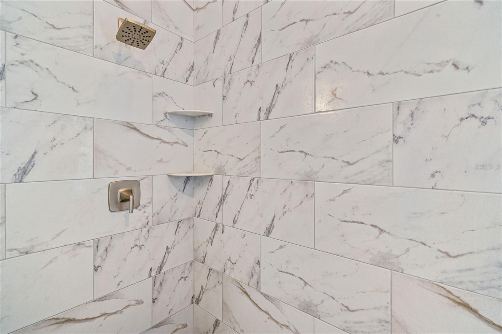 Image 47 of 82 For 637 Pinellas Bayway S 111