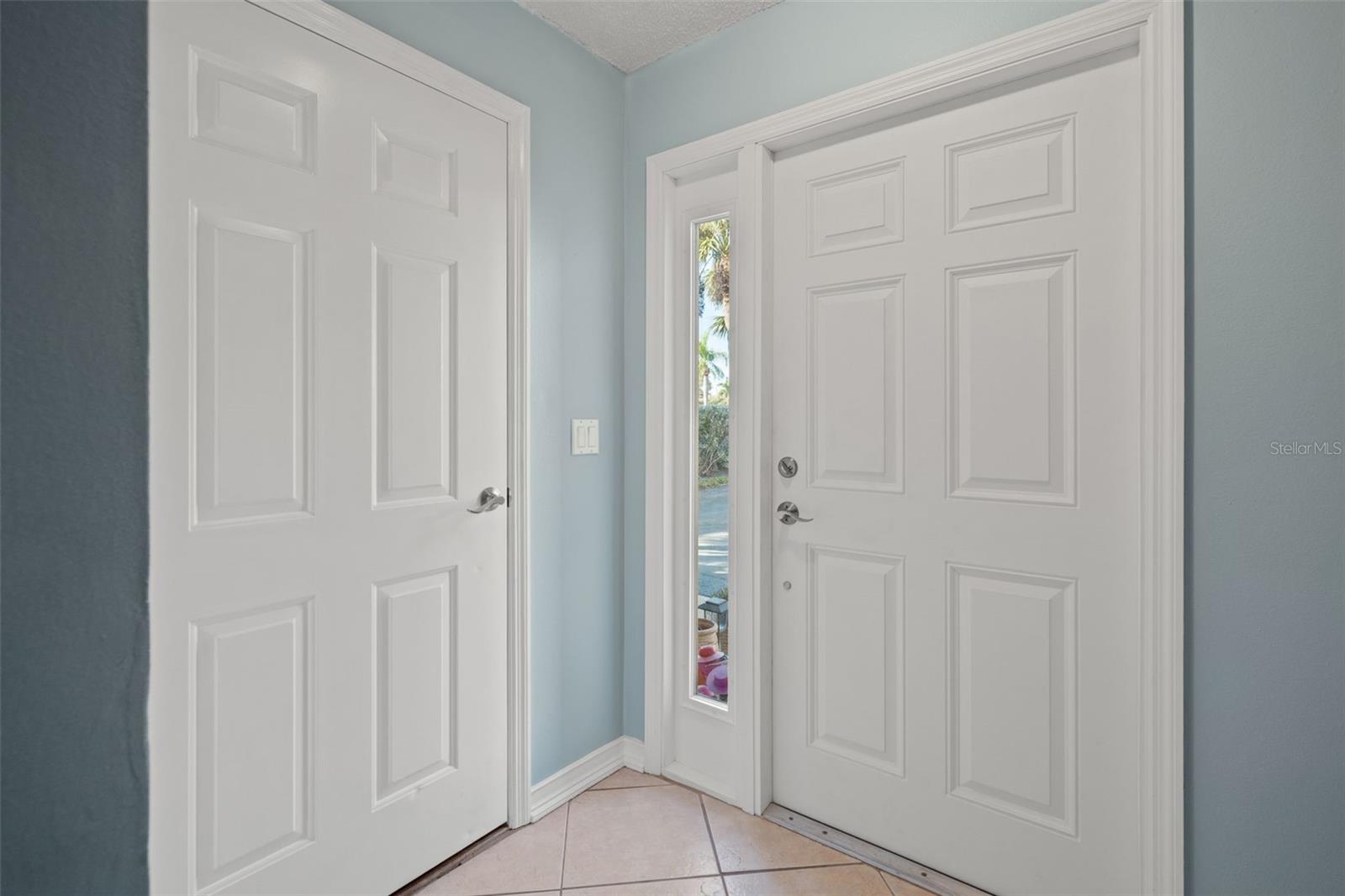 Image 49 of 82 For 637 Pinellas Bayway S 111