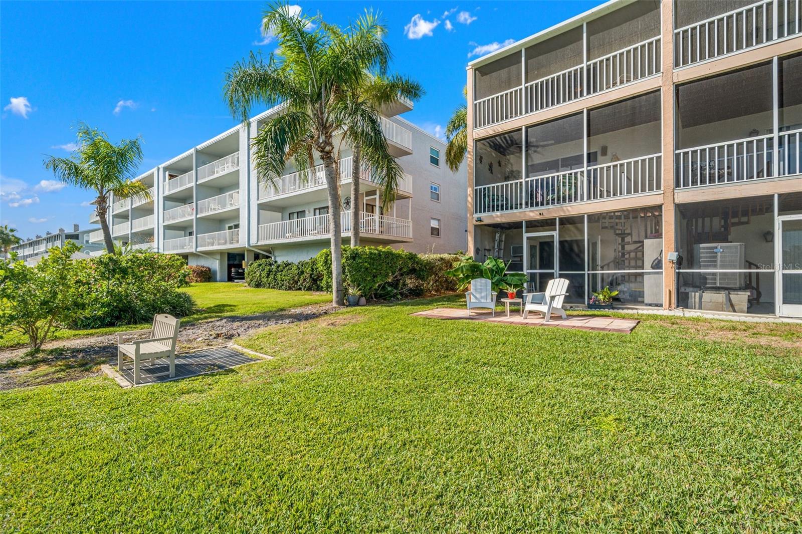 Image 66 of 82 For 637 Pinellas Bayway S 111