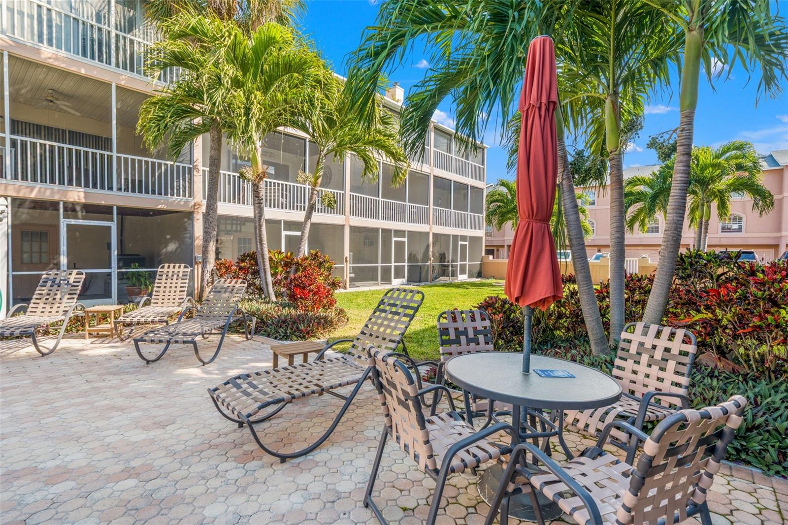 Image 72 of 82 For 637 Pinellas Bayway S 111