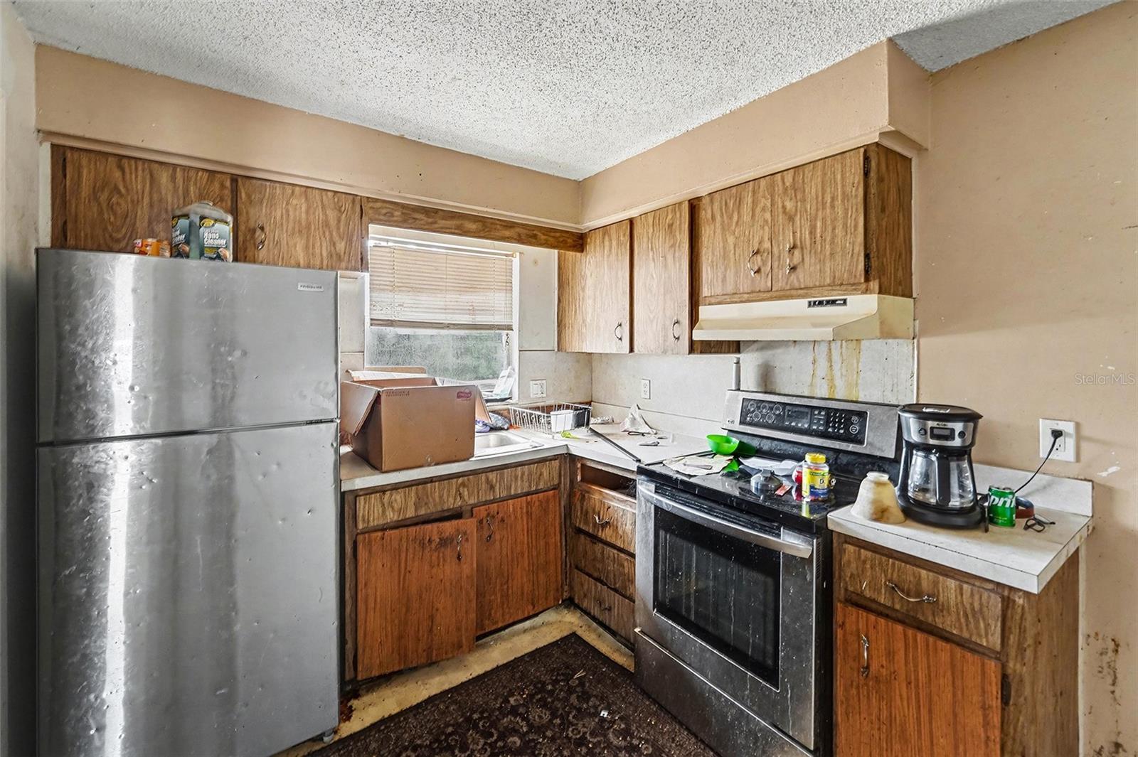 Image 12 of 24 For 3050 Meadow Lake Avenue