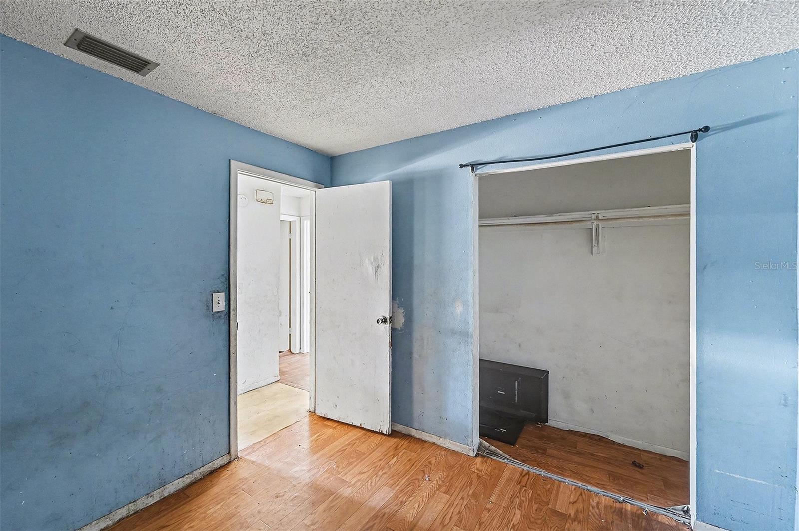 Image 15 of 24 For 3050 Meadow Lake Avenue