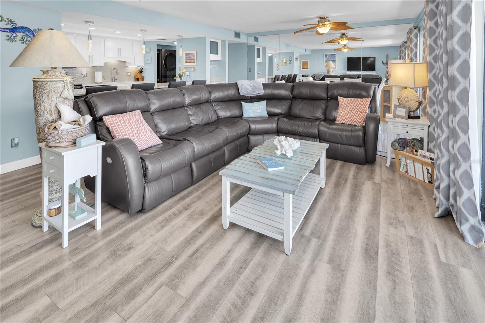 Image 5 of 16 For 200 120th Avenue W 3a