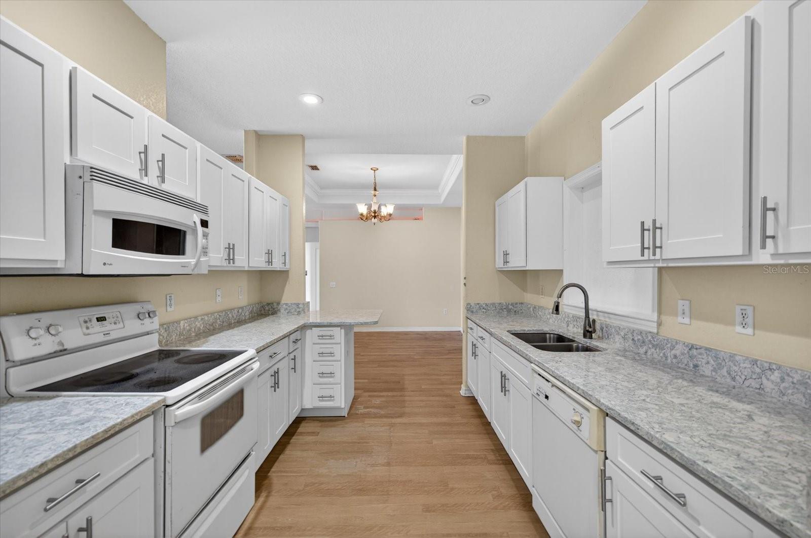 Image 18 of 51 For 6638 Hatcher Road