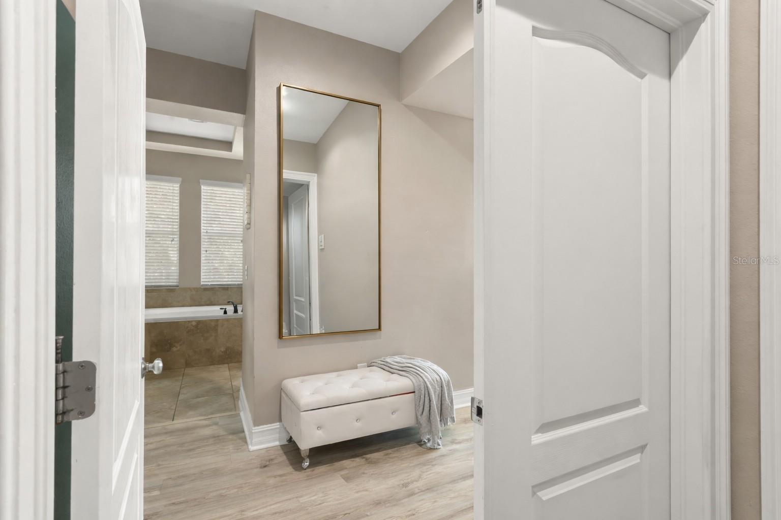 Image 28 of 88 For 5906 Fishhawk Crossing Boulevard