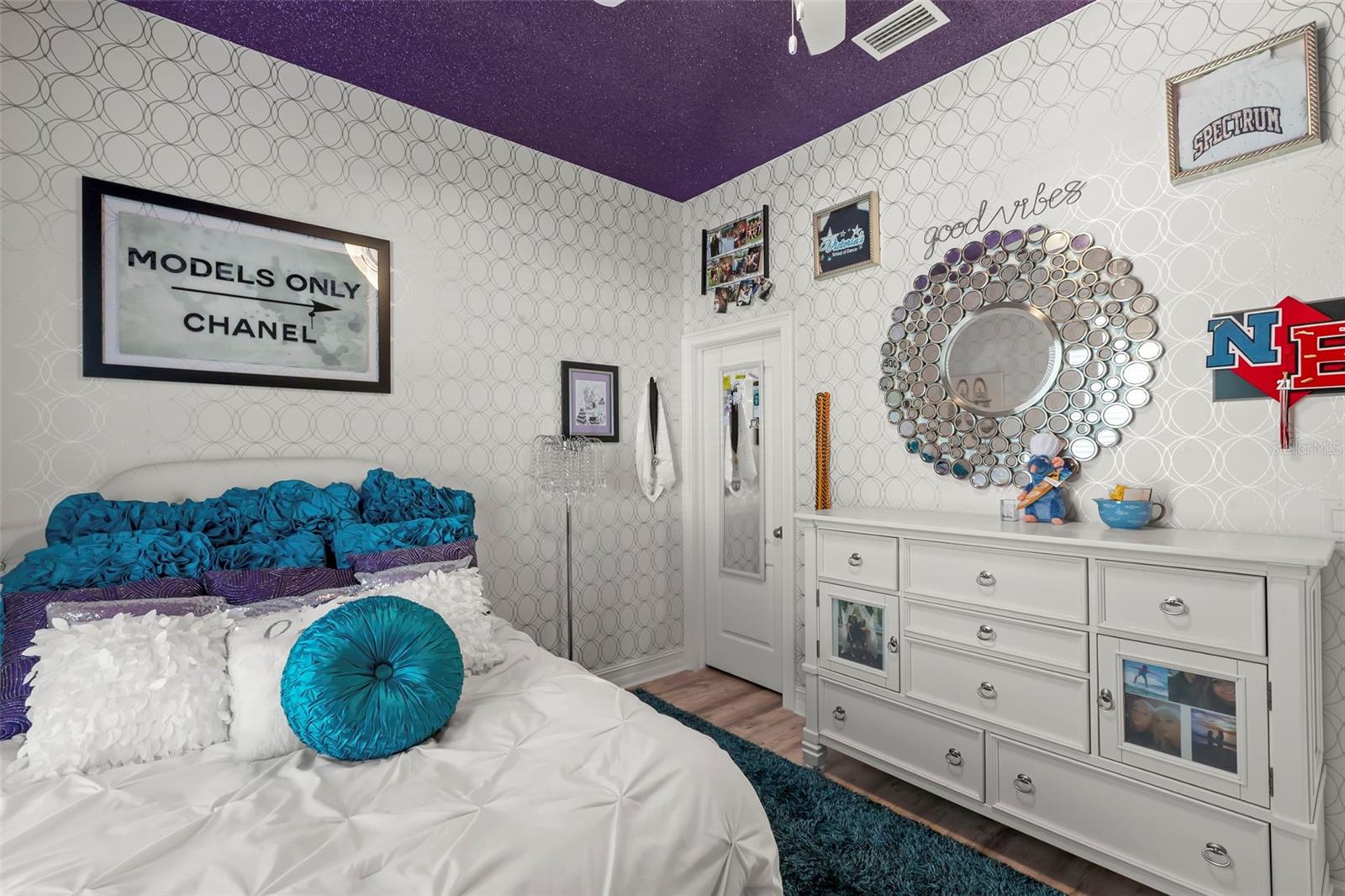 Image 36 of 88 For 5906 Fishhawk Crossing Boulevard