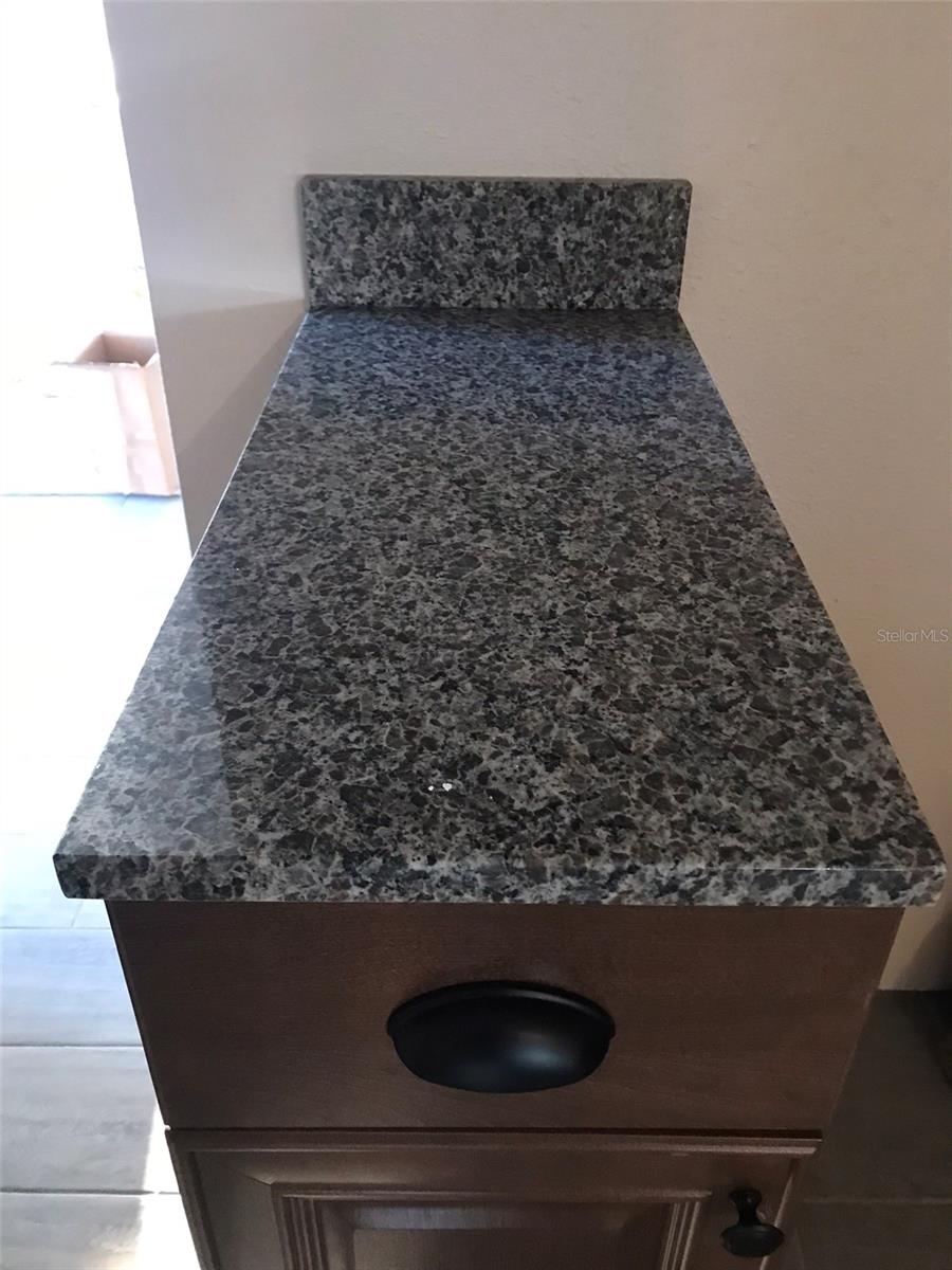 Image 5 of 16 For 7037 Lofty Drive