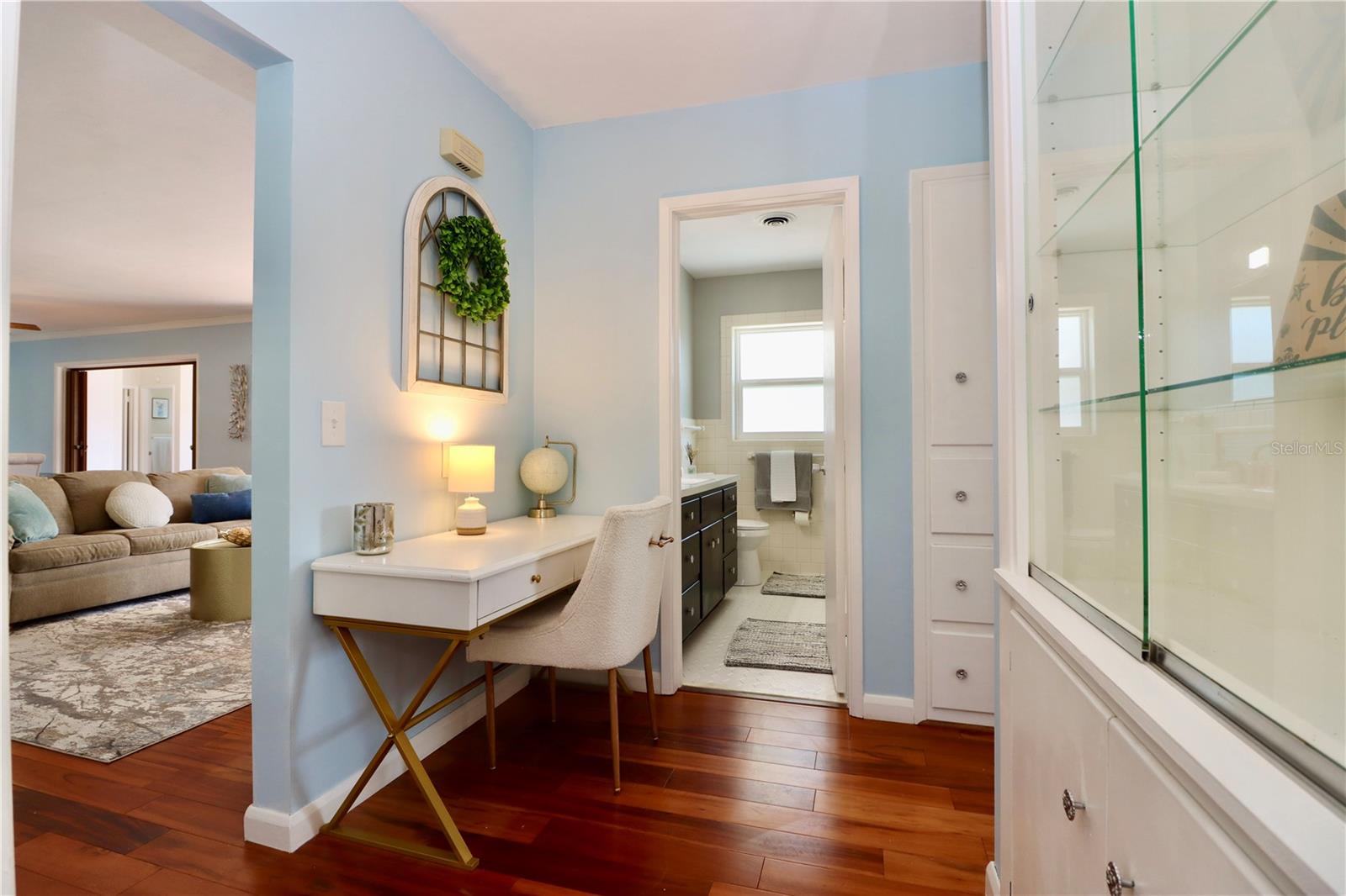 Image 22 of 49 For 1331 Dorothy Drive