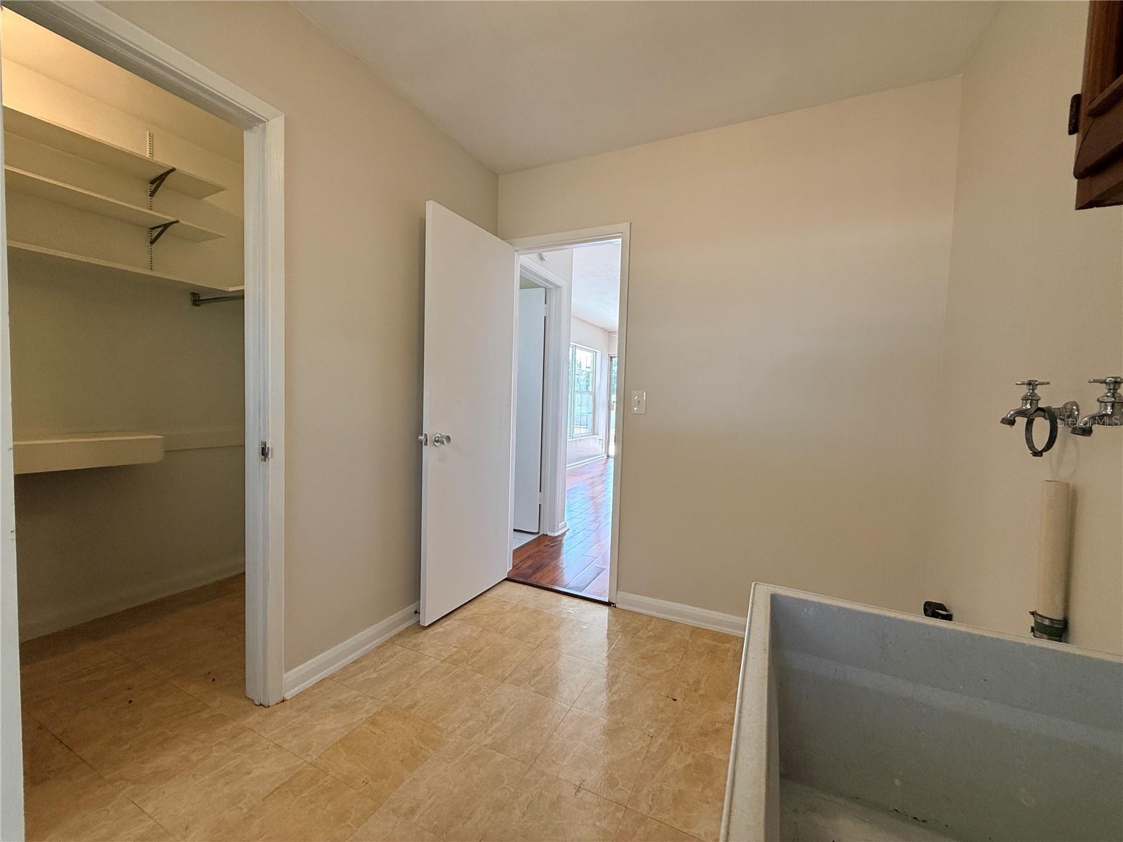 Image 29 of 49 For 1331 Dorothy Drive