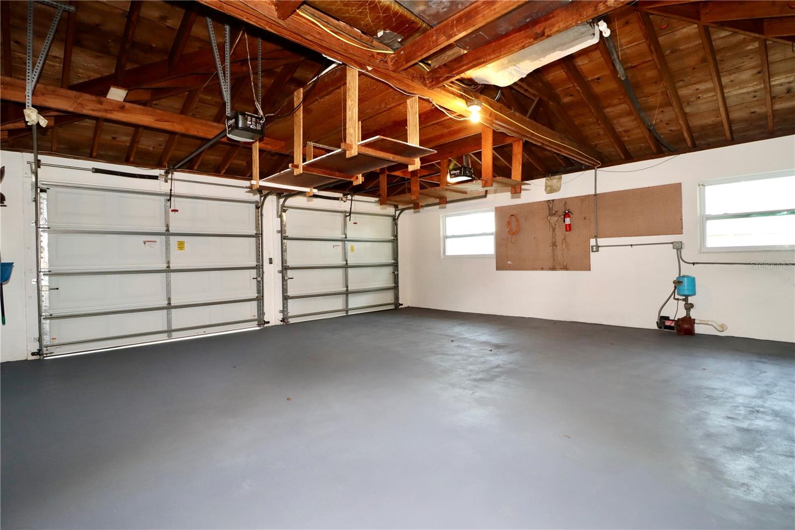 Image 38 of 49 For 1331 Dorothy Drive