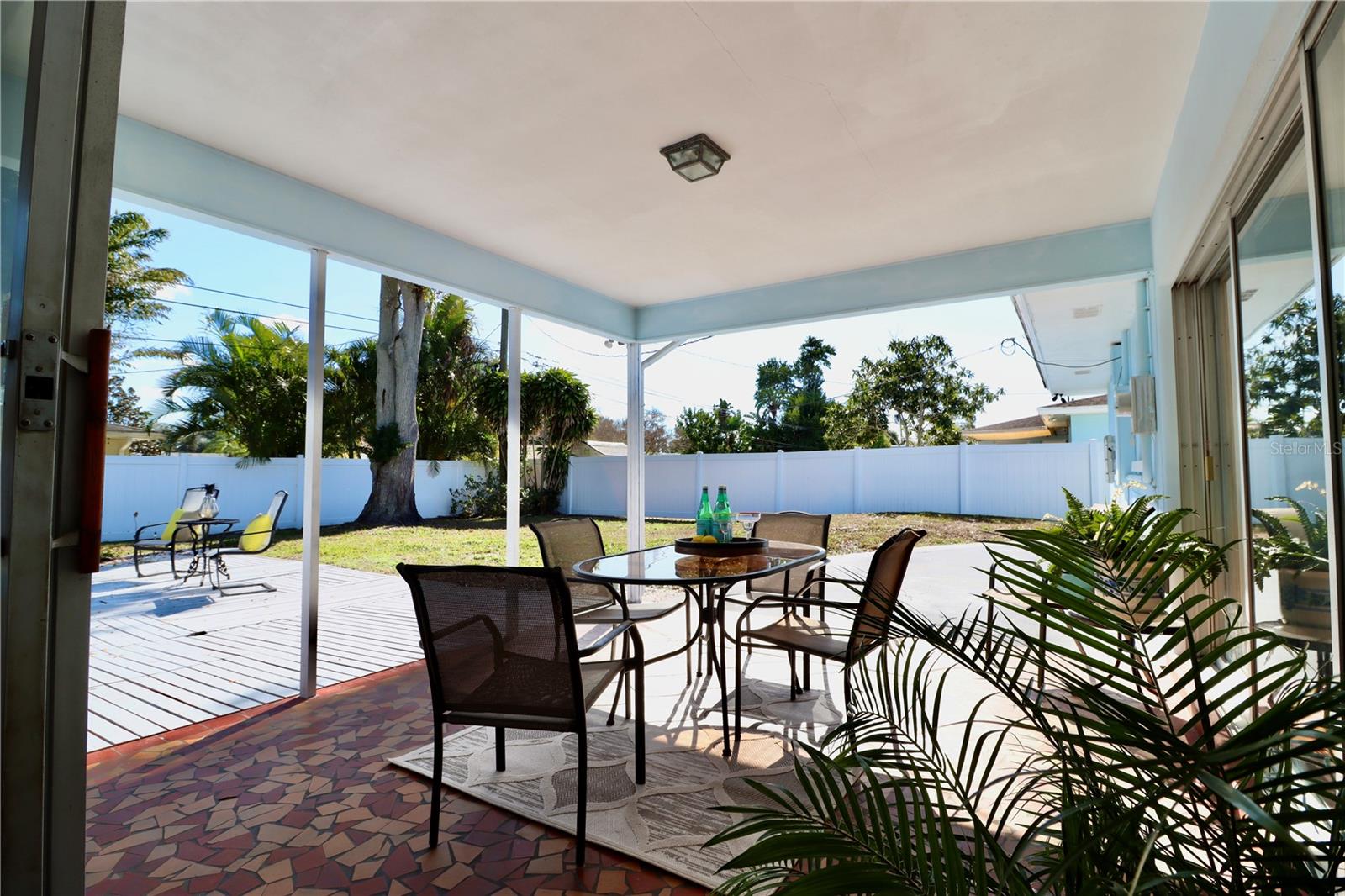 Image 40 of 49 For 1331 Dorothy Drive