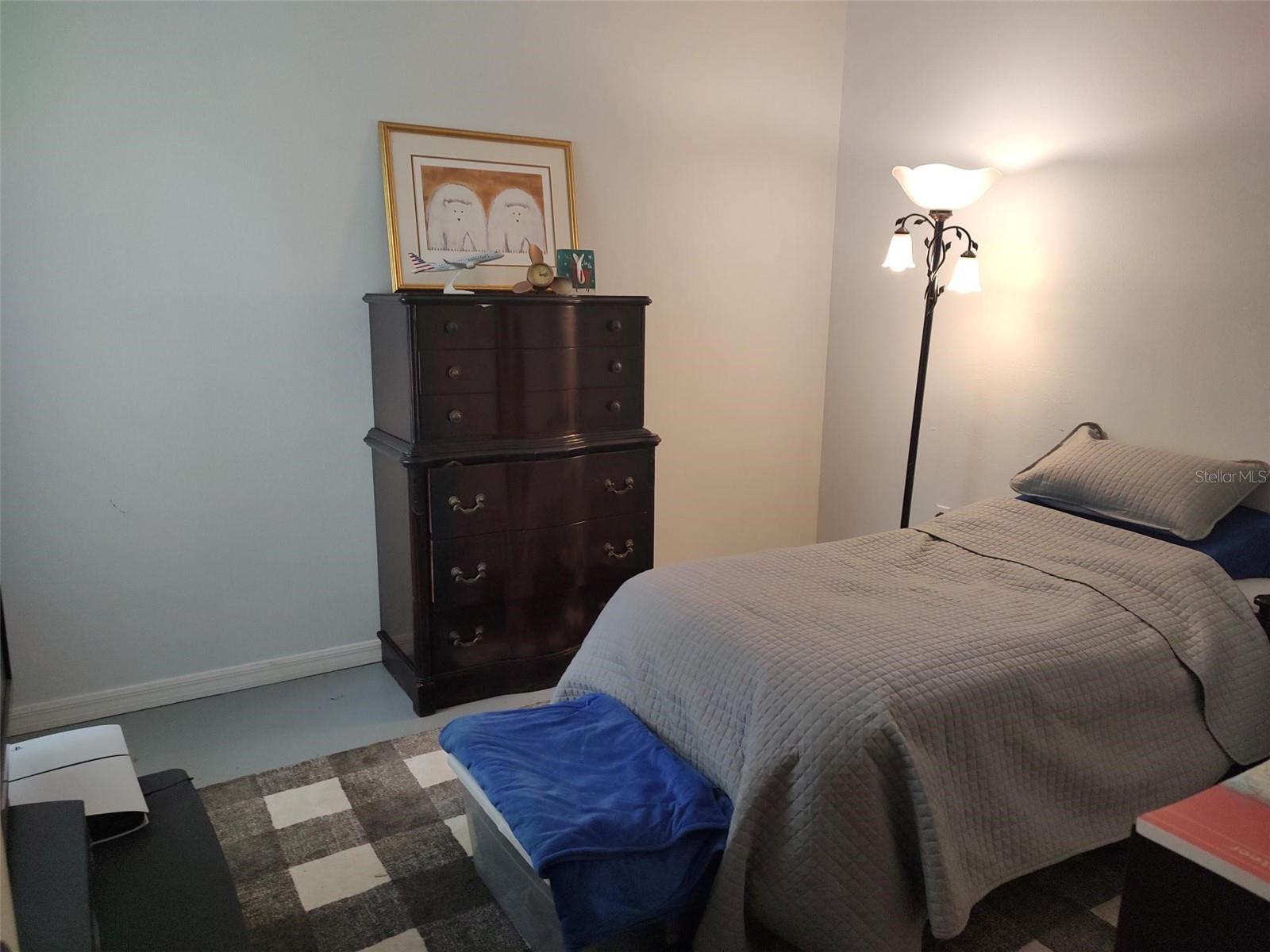 Listing photo id 23 for 3639 Hurston Street