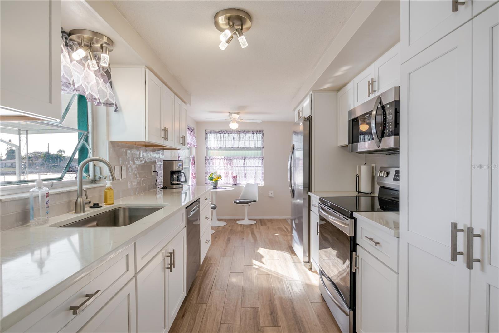 Image 11 of 51 For 5644 Riddle Road