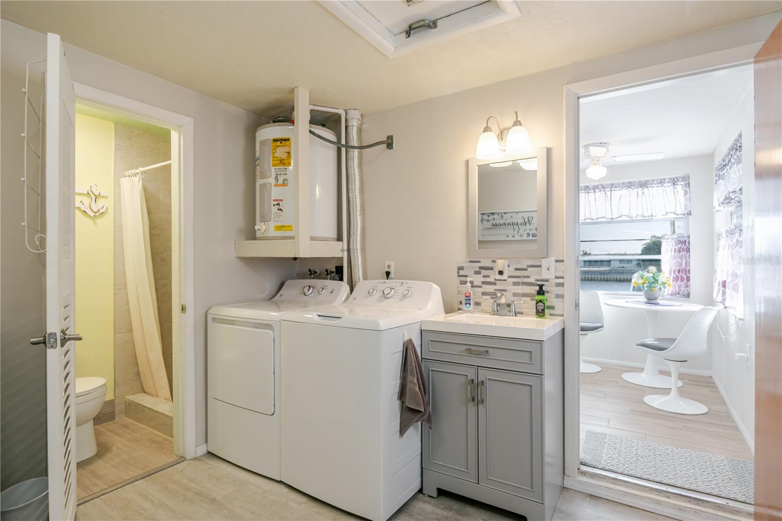 Image 33 of 51 For 5644 Riddle Road