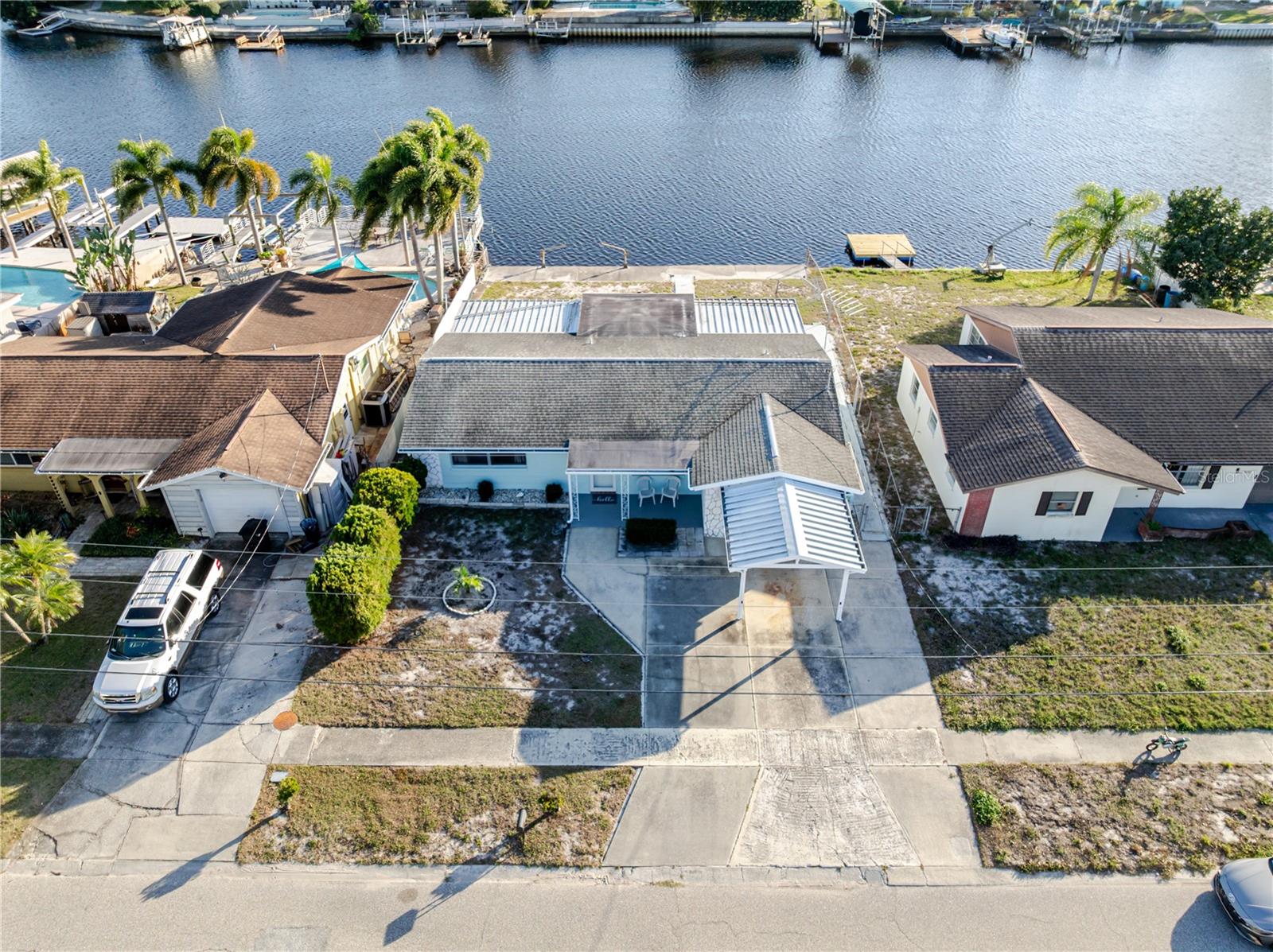 Image 43 of 51 For 5644 Riddle Road