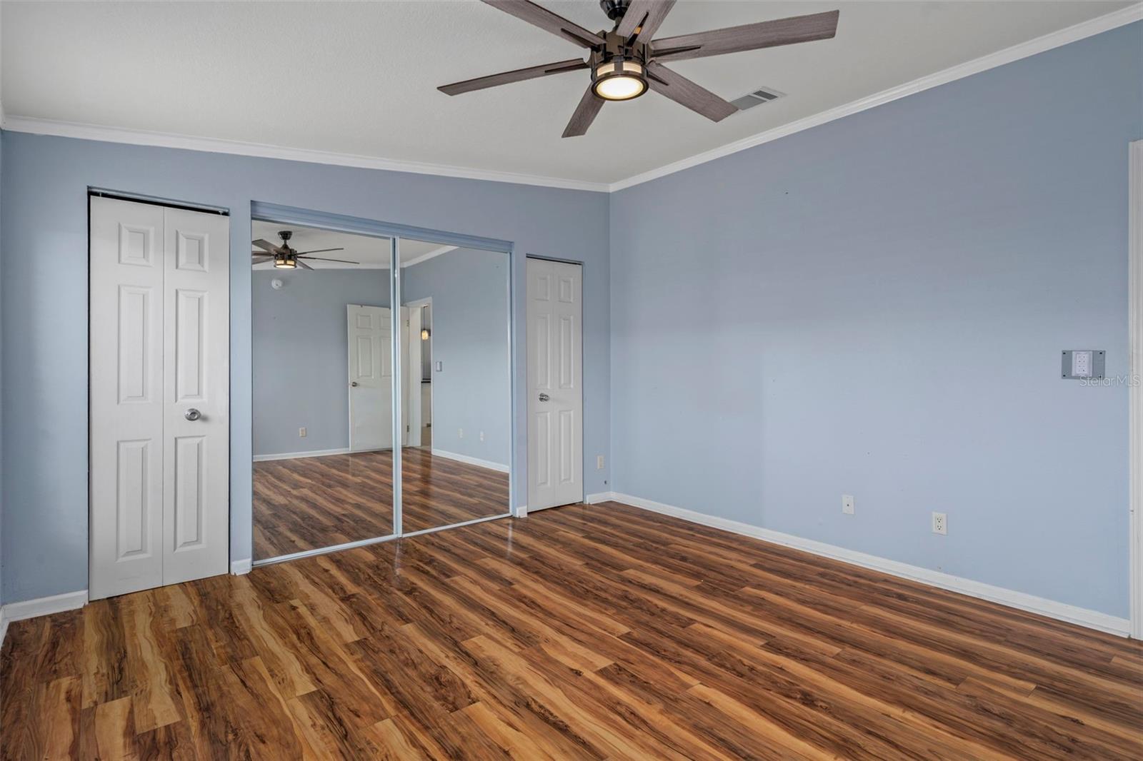 Image 21 of 45 For 37635 Gill Avenue