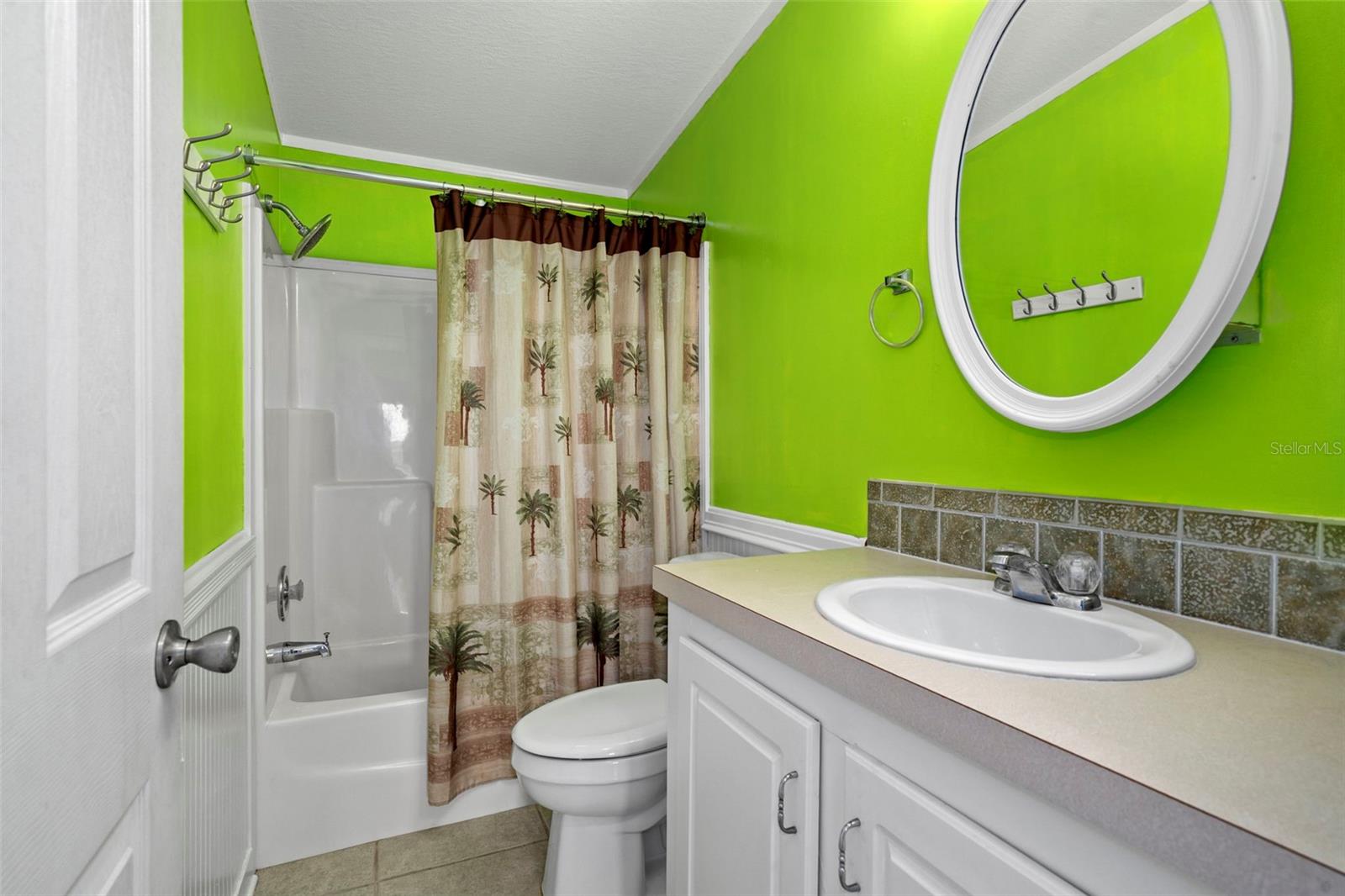 Image 27 of 45 For 37635 Gill Avenue