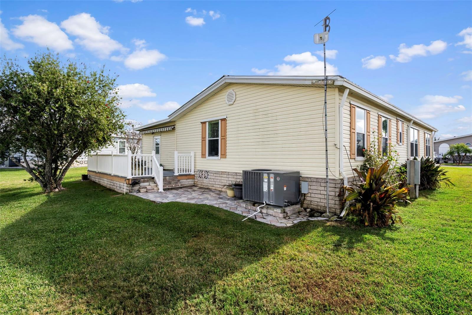 Image 36 of 45 For 37635 Gill Avenue