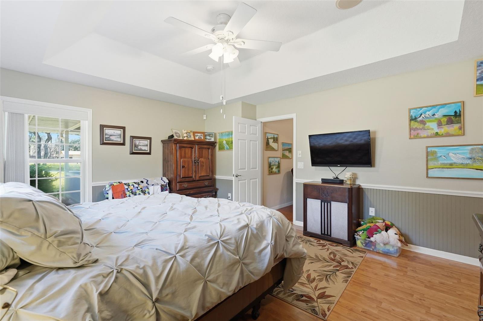 Image 25 of 57 For 340 Hedrick Avenue