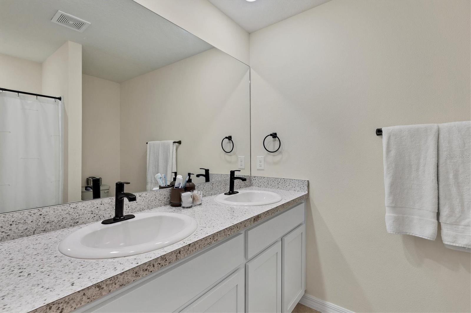 Image 11 of 18 For 6220 Distant Haze Place