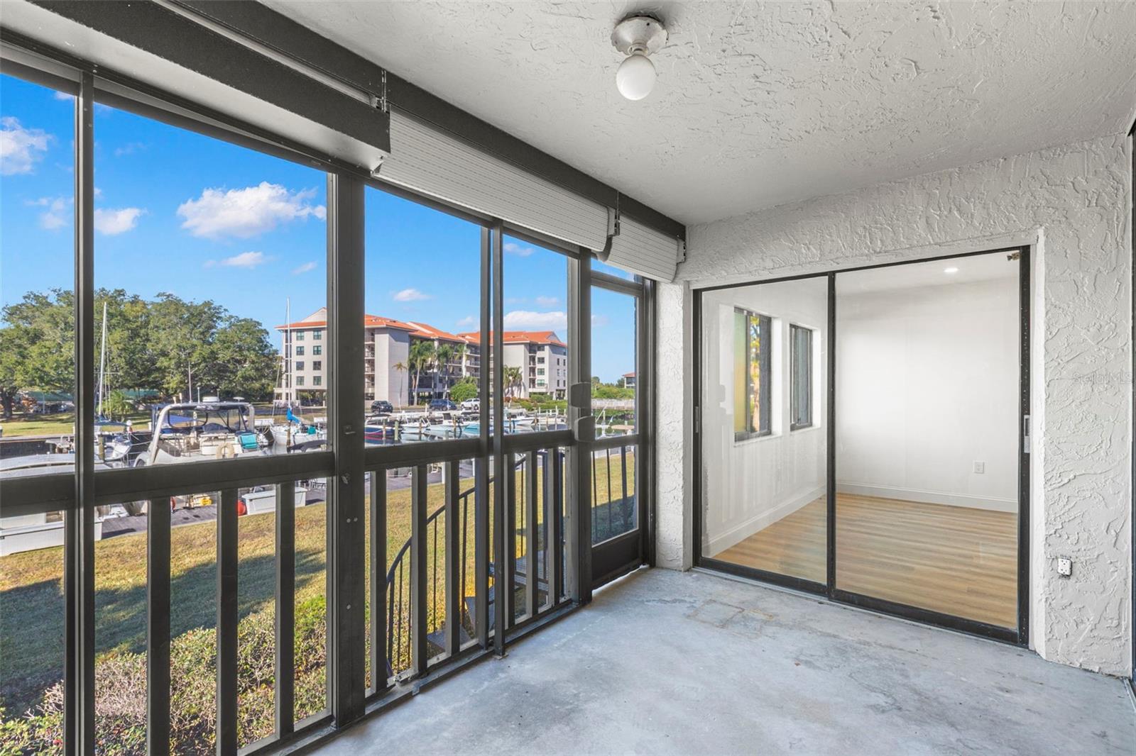 Image 18 of 50 For 1802 Mariner Drive 21