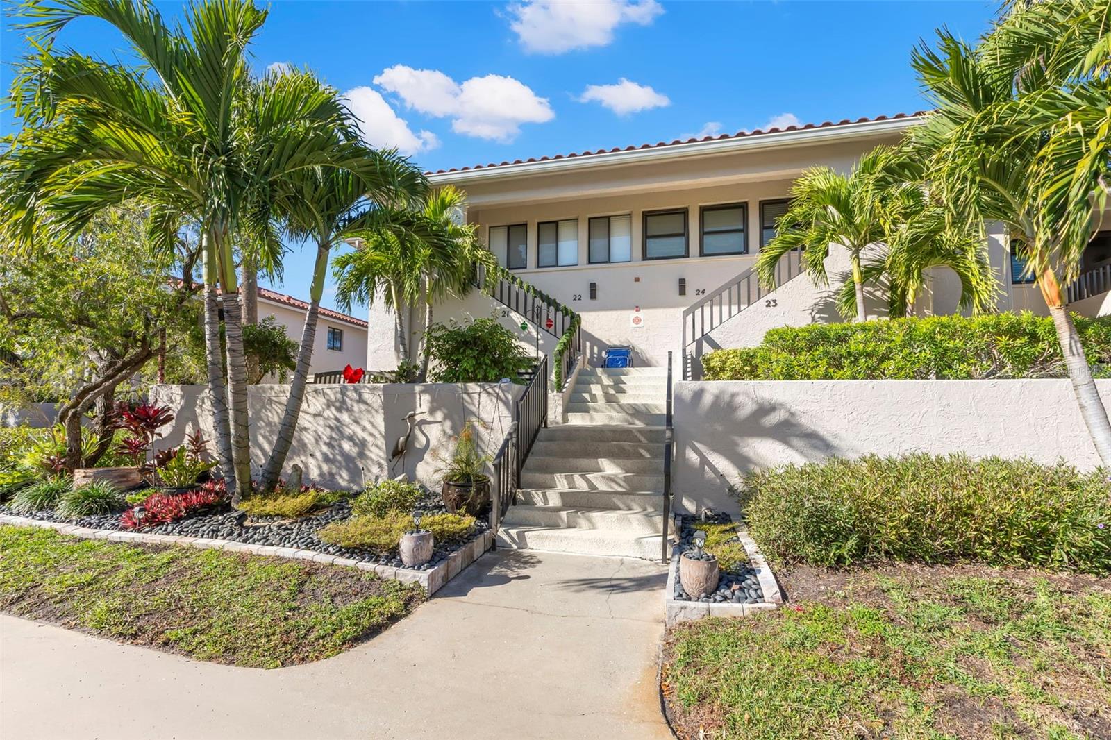 Image 2 of 50 For 1802 Mariner Drive 21