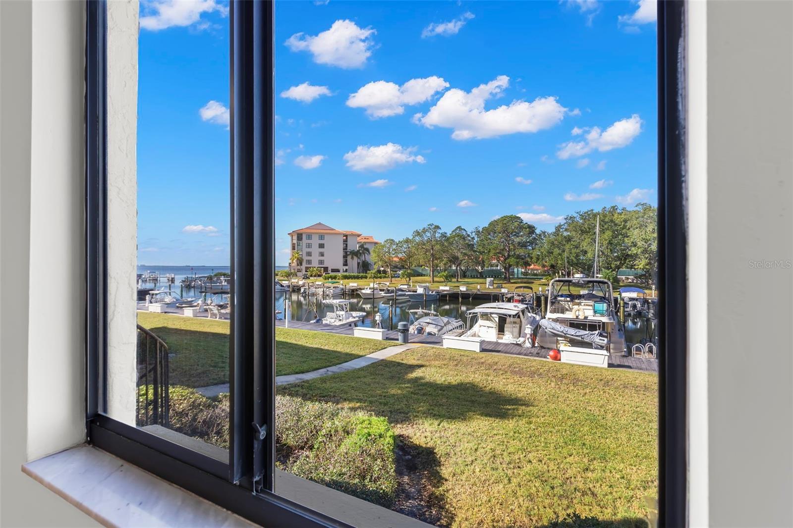 Image 23 of 50 For 1802 Mariner Drive 21