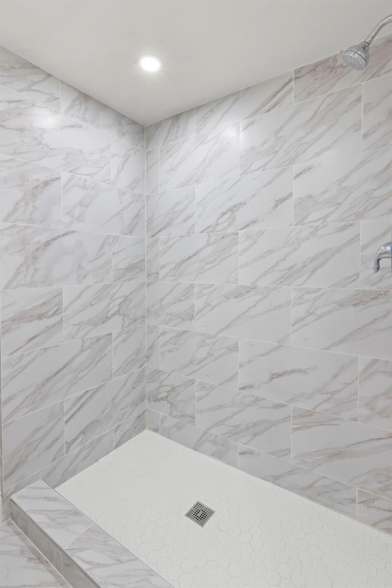 Image 28 of 50 For 1802 Mariner Drive 21