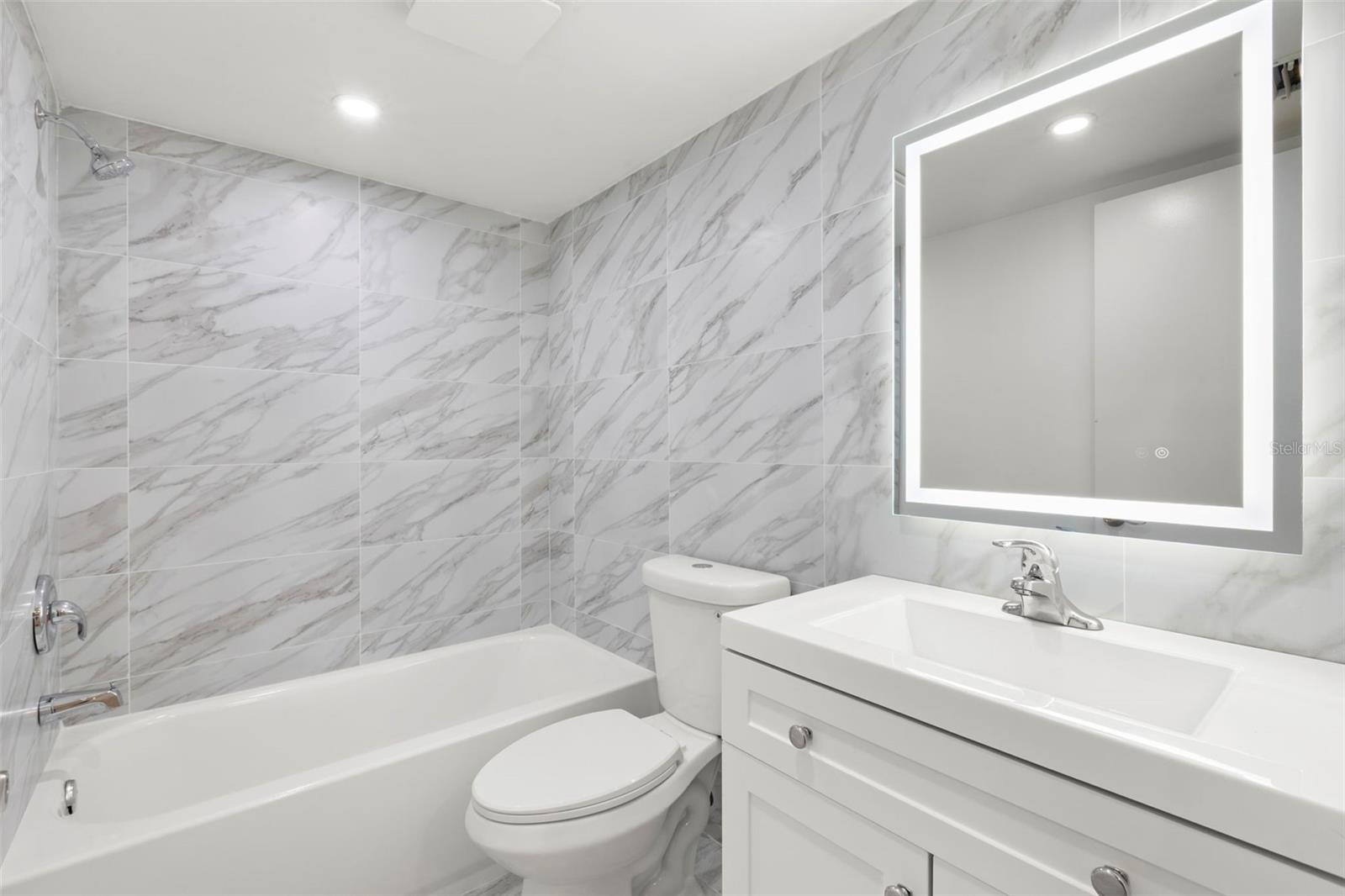 Image 33 of 50 For 1802 Mariner Drive 21