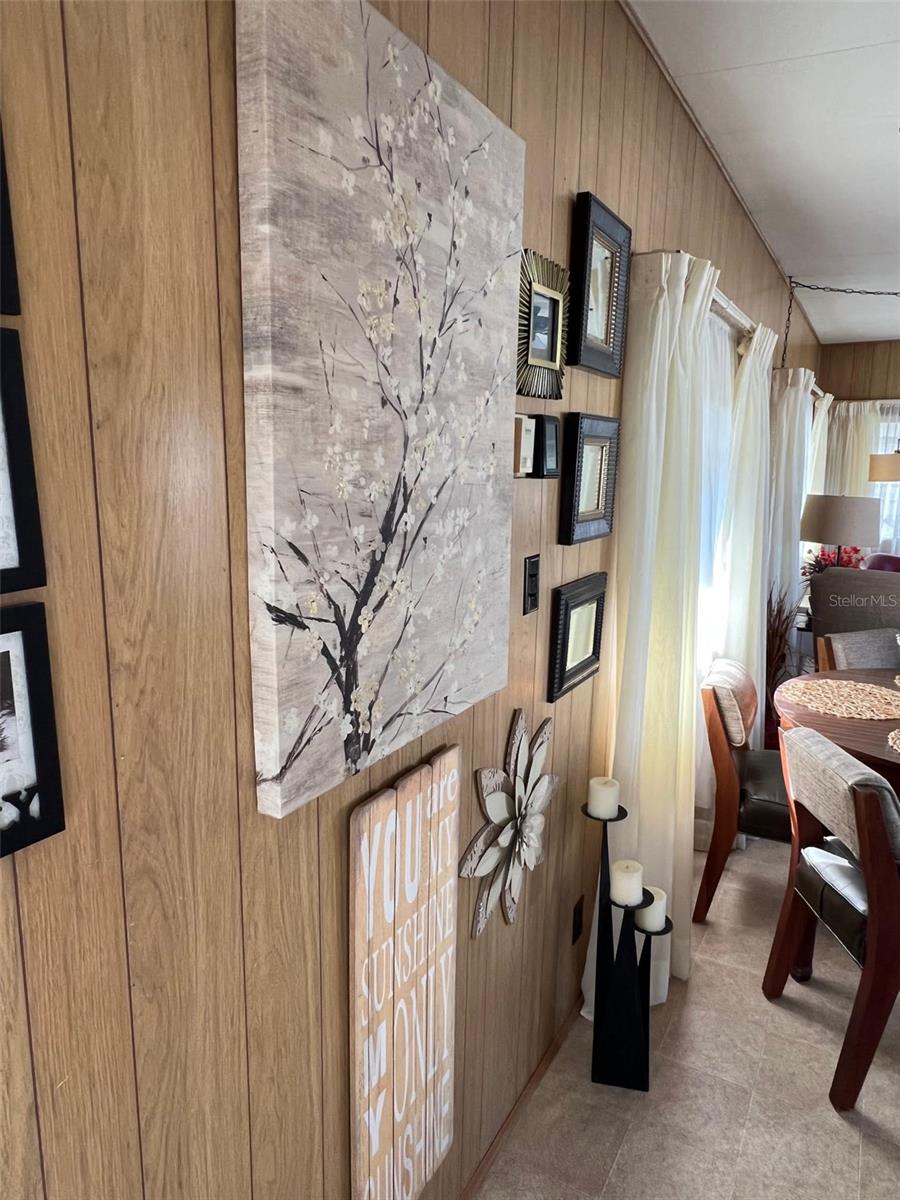 Image 6 of 16 For 12674 Seminole Boulevard M14