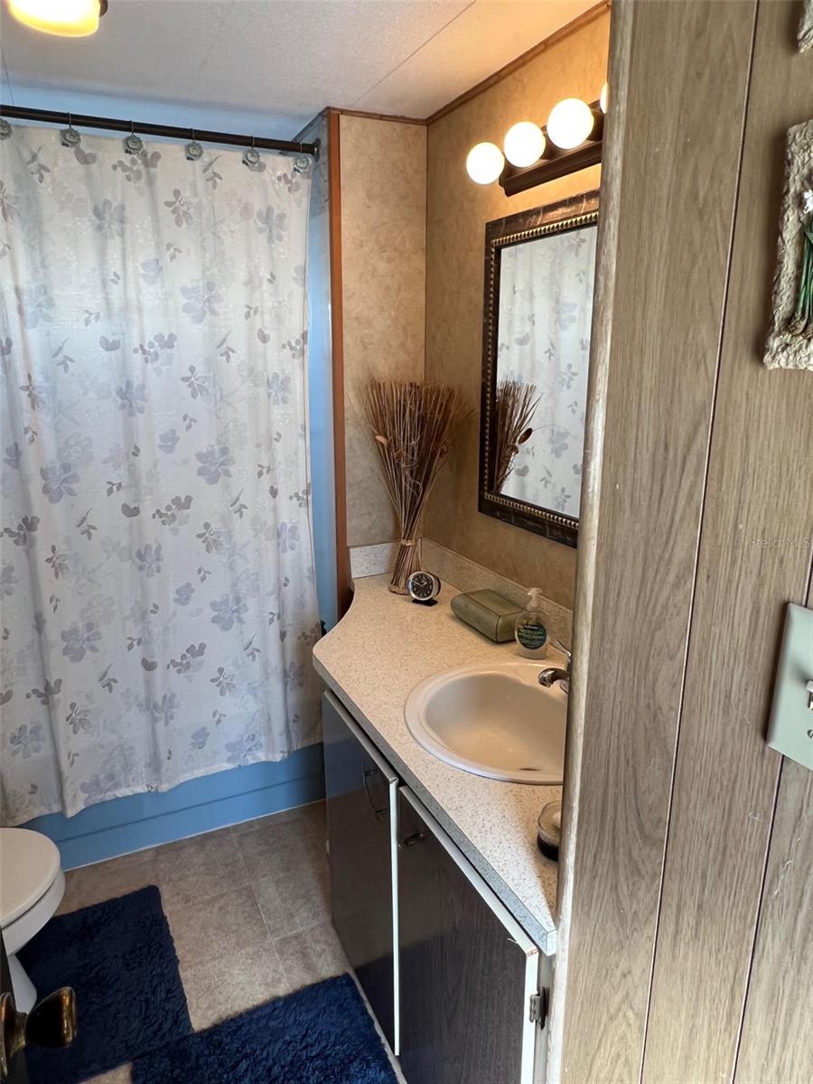 Image 9 of 16 For 12674 Seminole Boulevard M14