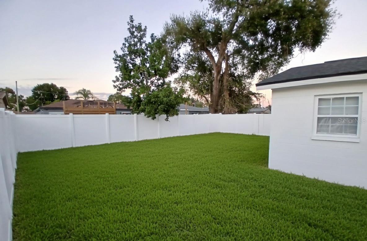 Image 15 of 25 For 3321 Palmetto Street