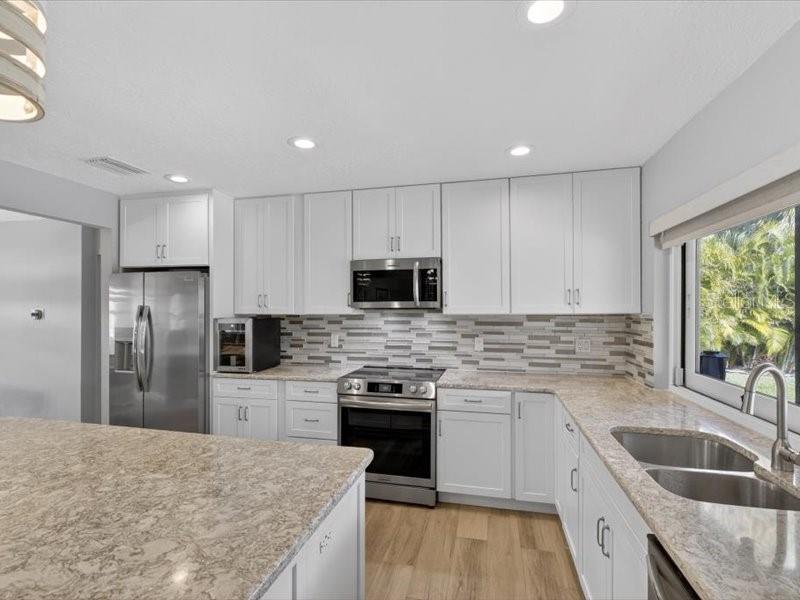 Image 21 of 78 For 6349 Spanish Main Drive