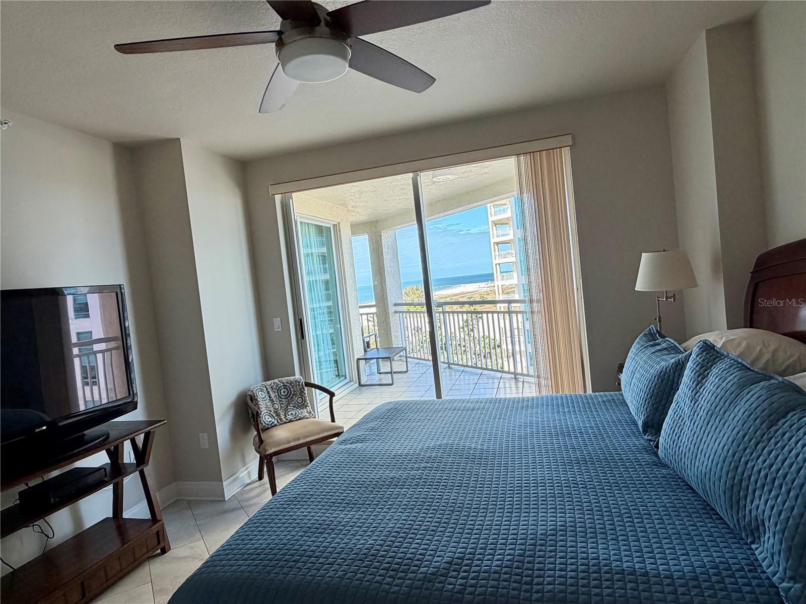 Image 13 of 44 For 1180 Gulf Boulevard 704