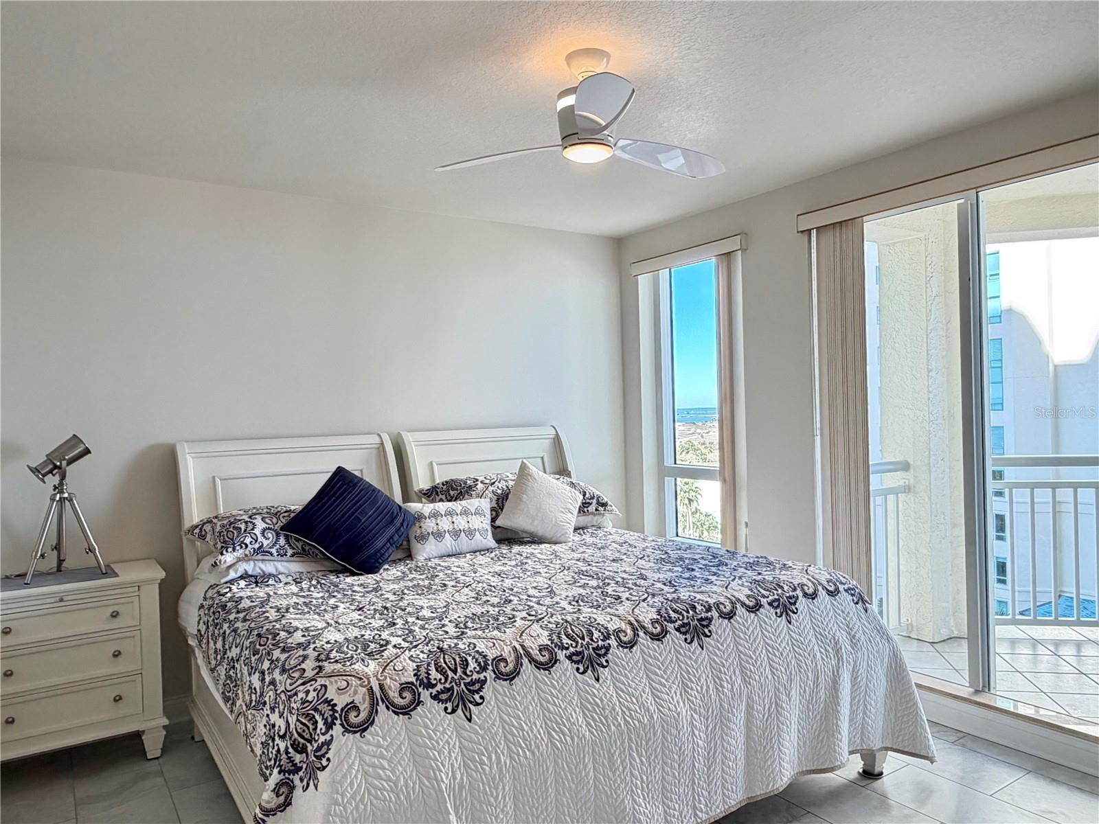 Image 20 of 44 For 1180 Gulf Boulevard 704