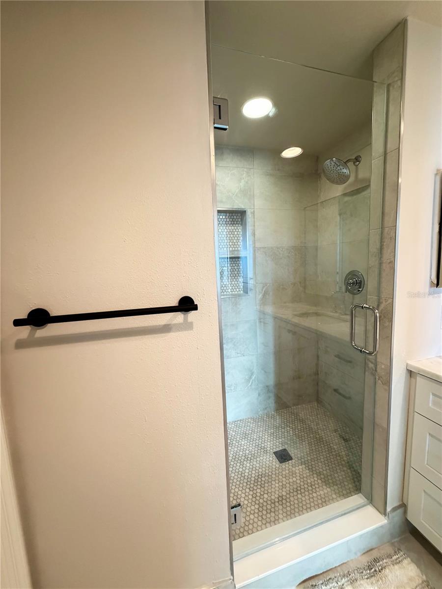 Image 23 of 44 For 1180 Gulf Boulevard 704