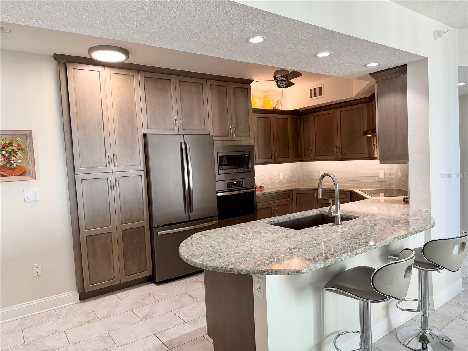 Image 4 of 44 For 1180 Gulf Boulevard 704