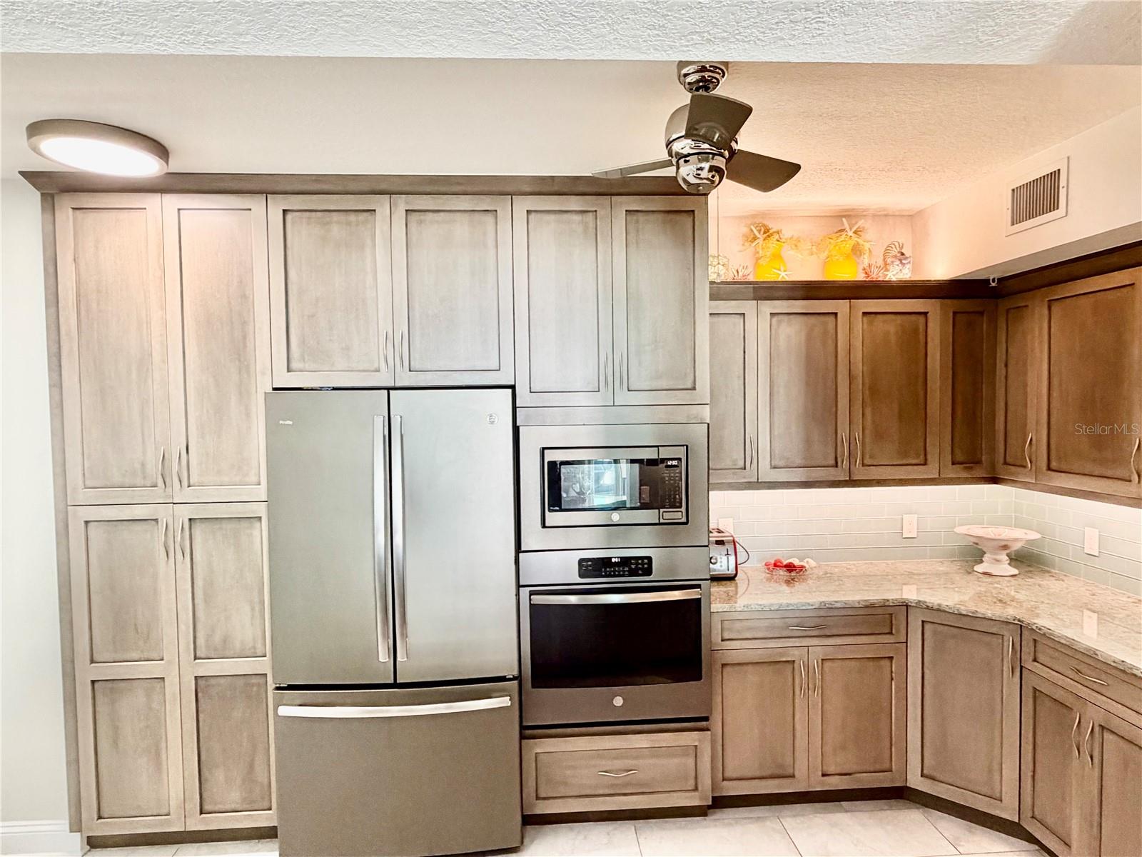 Image 6 of 44 For 1180 Gulf Boulevard 704