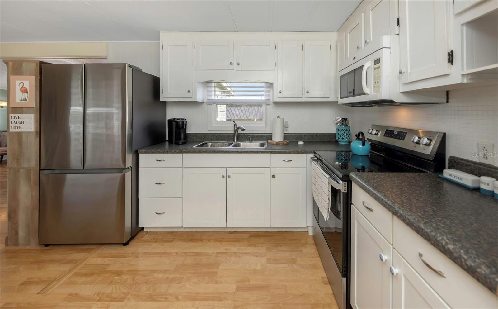 Image 12 of 60 For 1100 Belcher Road S 210